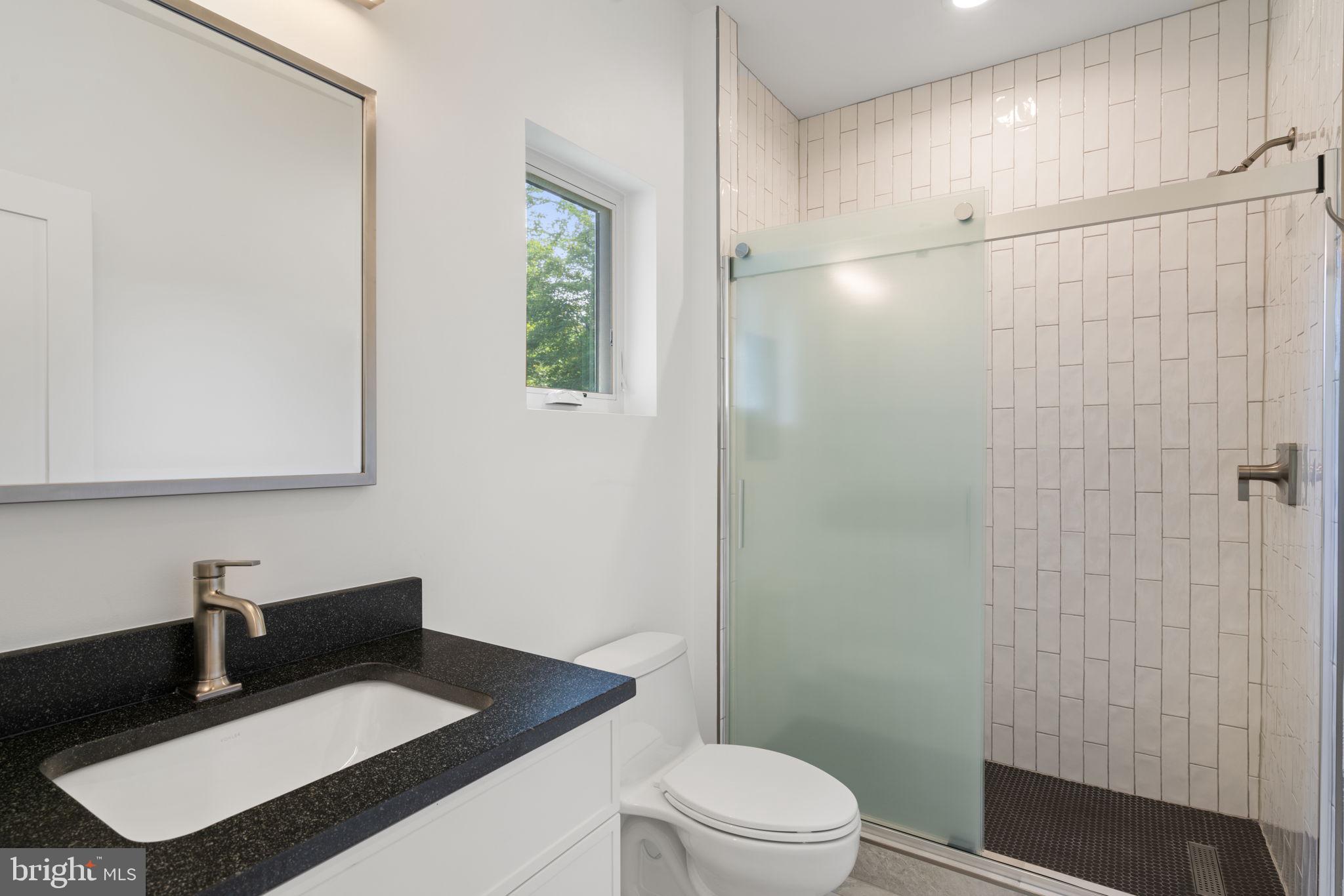 HOLMES RUN HEIGHTS - Residential