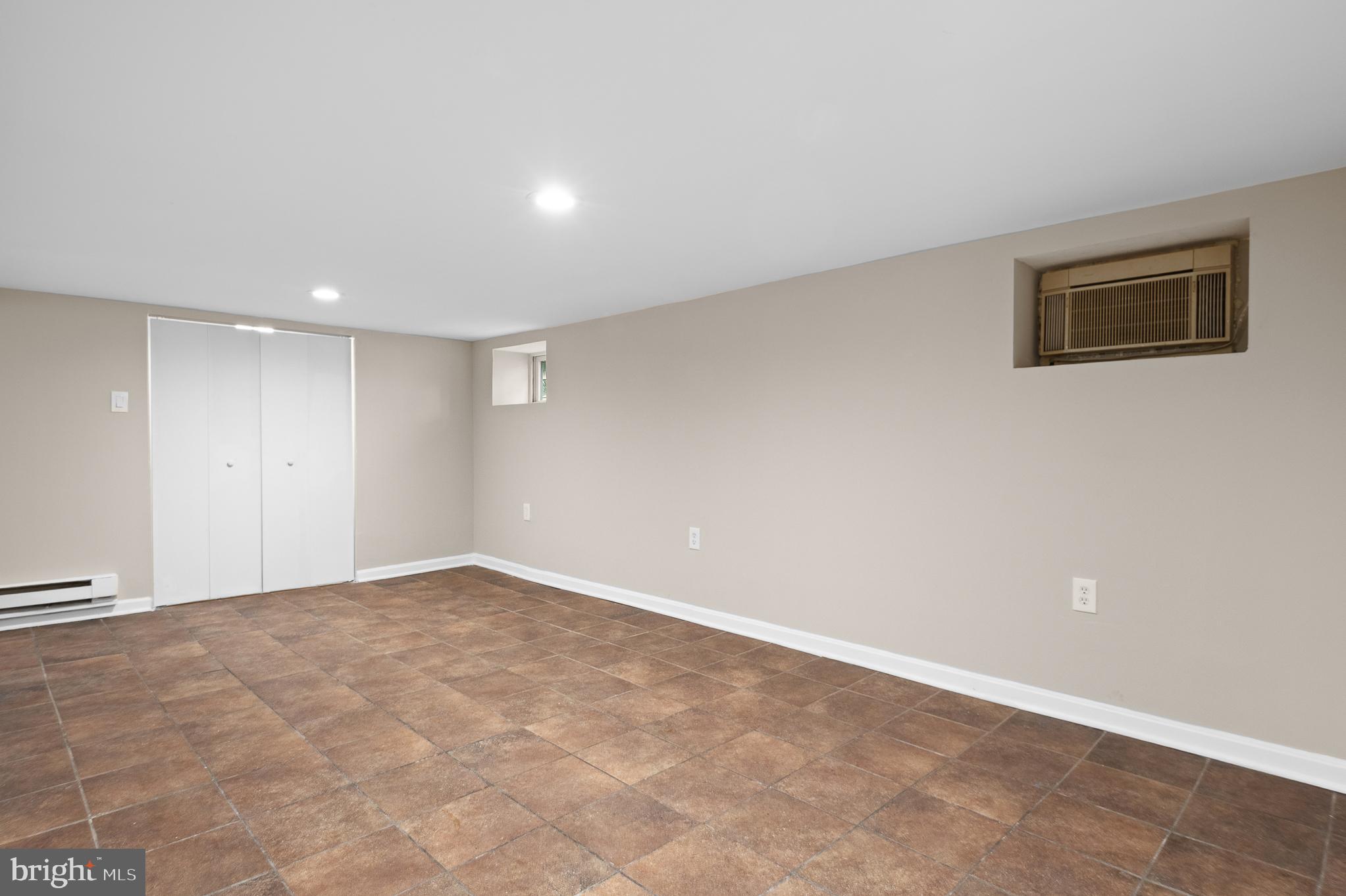 GARDENVILLE - Residential