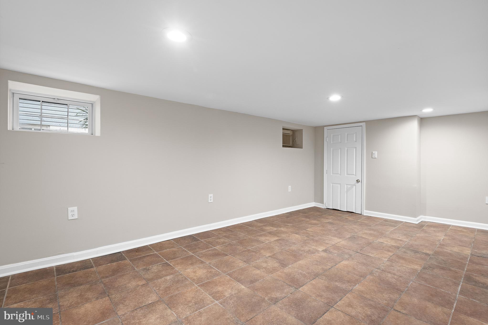 GARDENVILLE - Residential