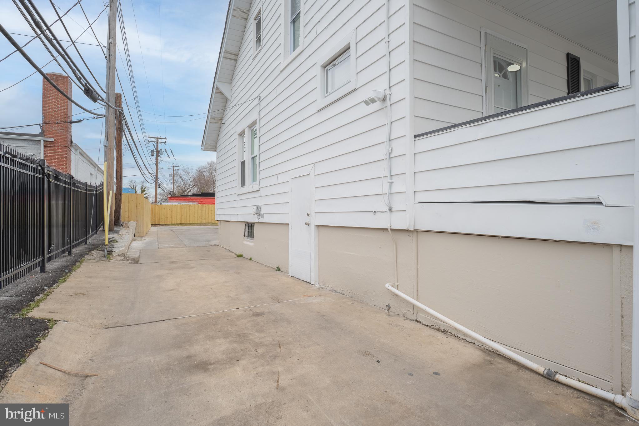 GARDENVILLE - Residential