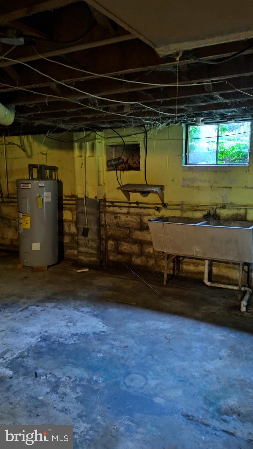 TOWN OF ROMNEY - Residential