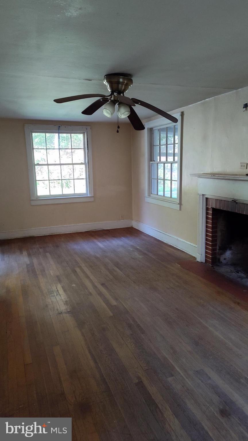 TOWN OF ROMNEY - Residential