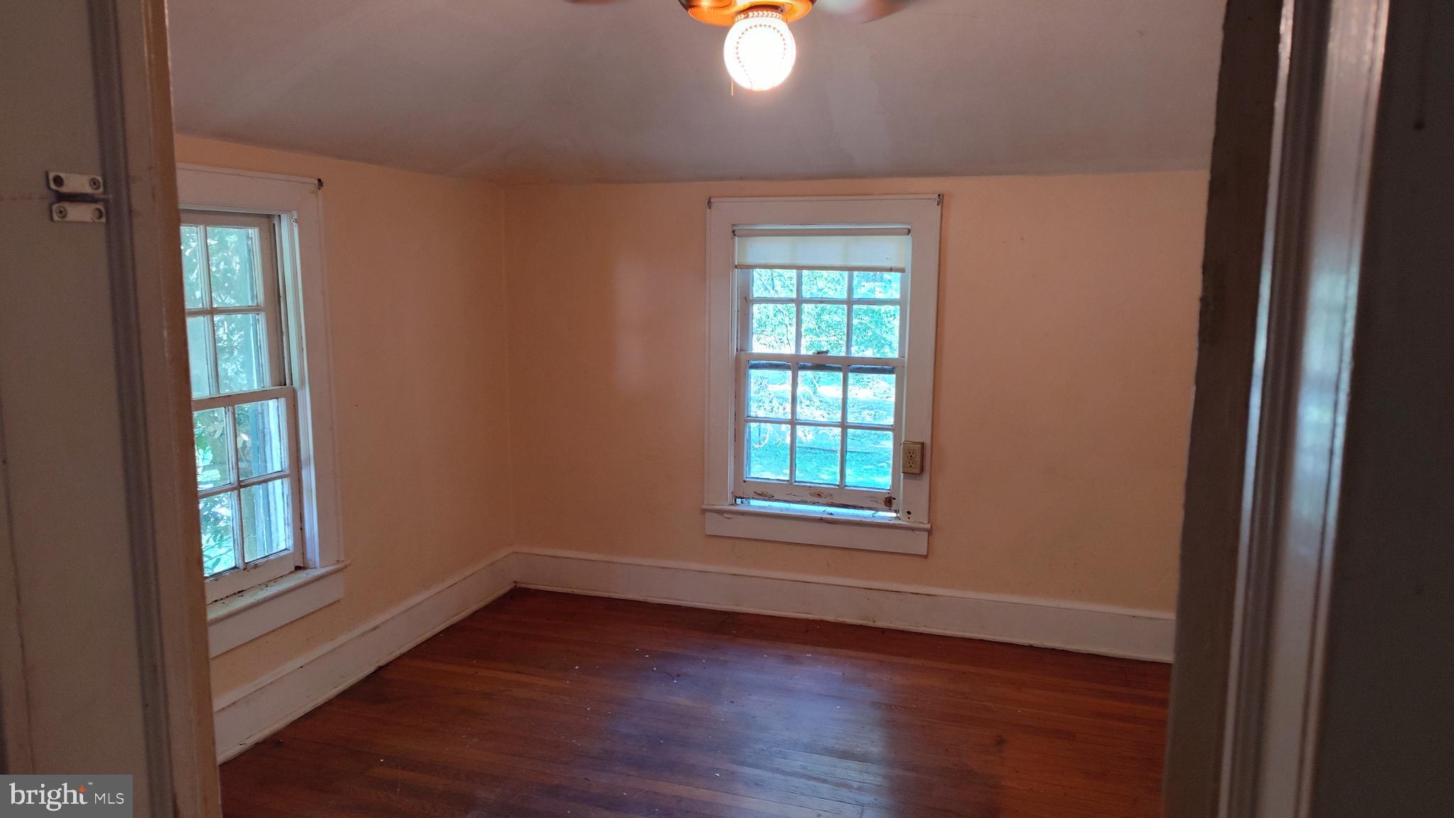 TOWN OF ROMNEY - Residential