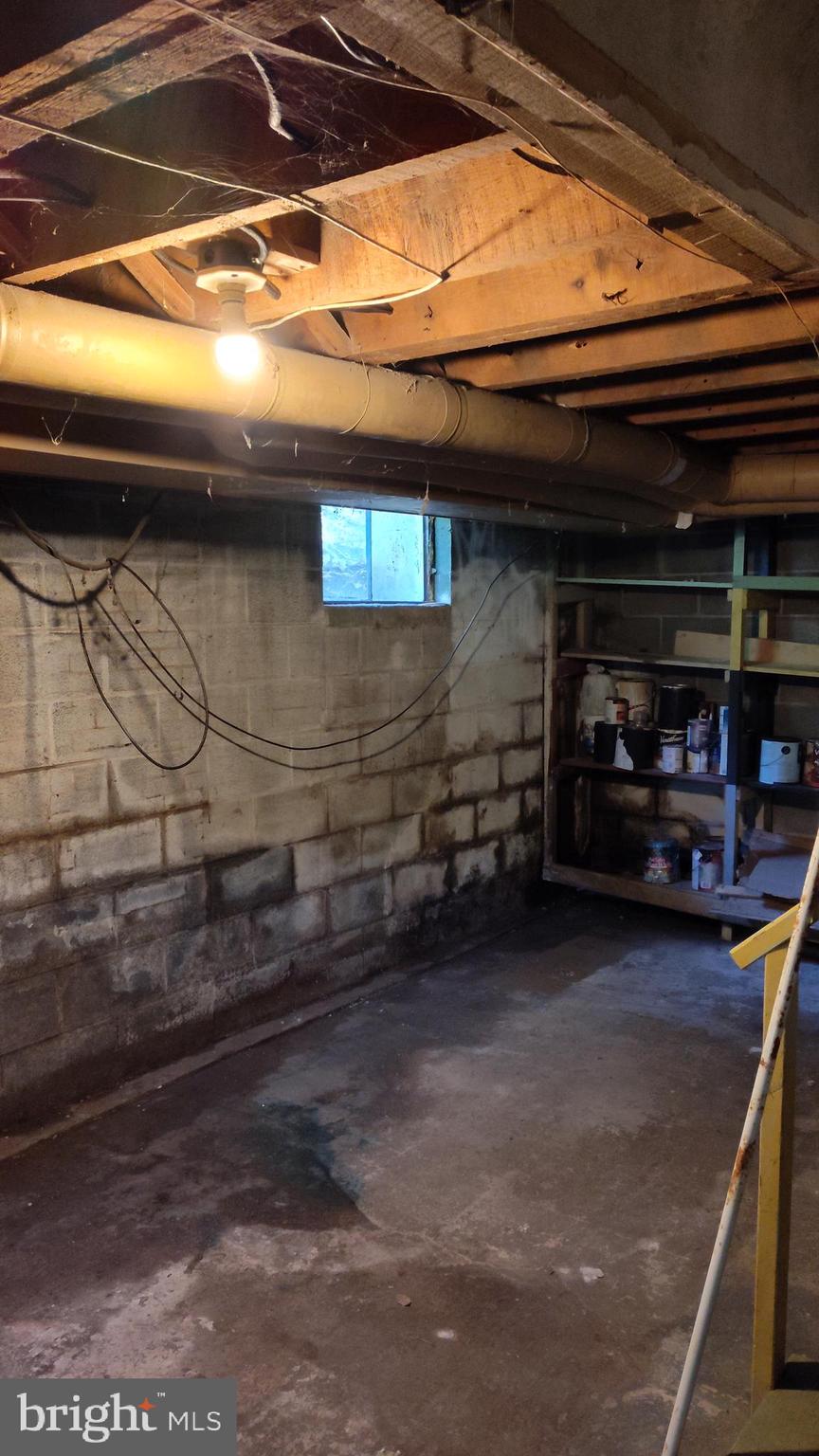 TOWN OF ROMNEY - Residential