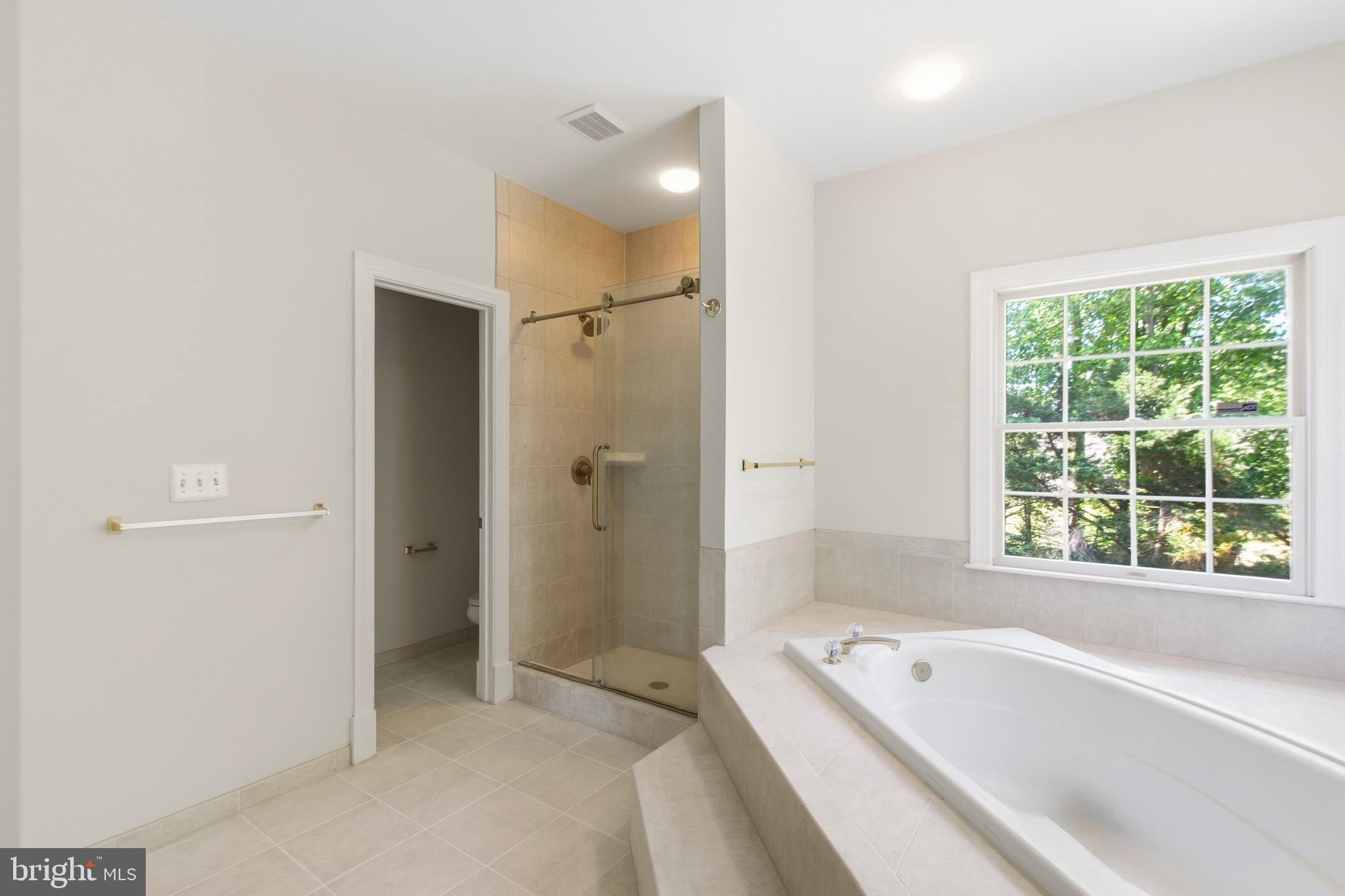 WOLFTRAP ESTATES - Residential