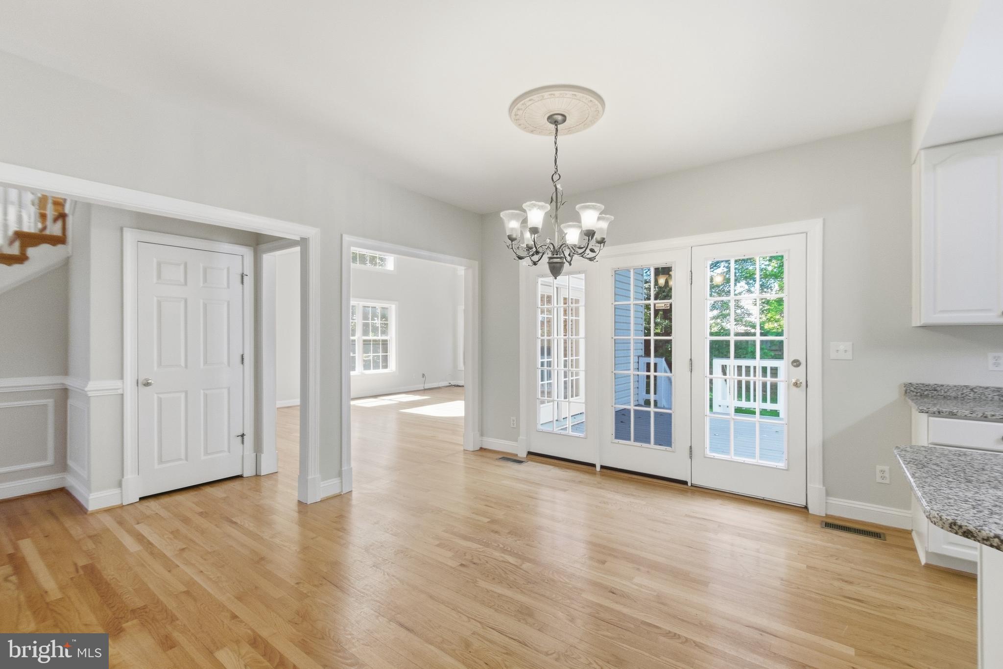 WOLFTRAP ESTATES - Residential