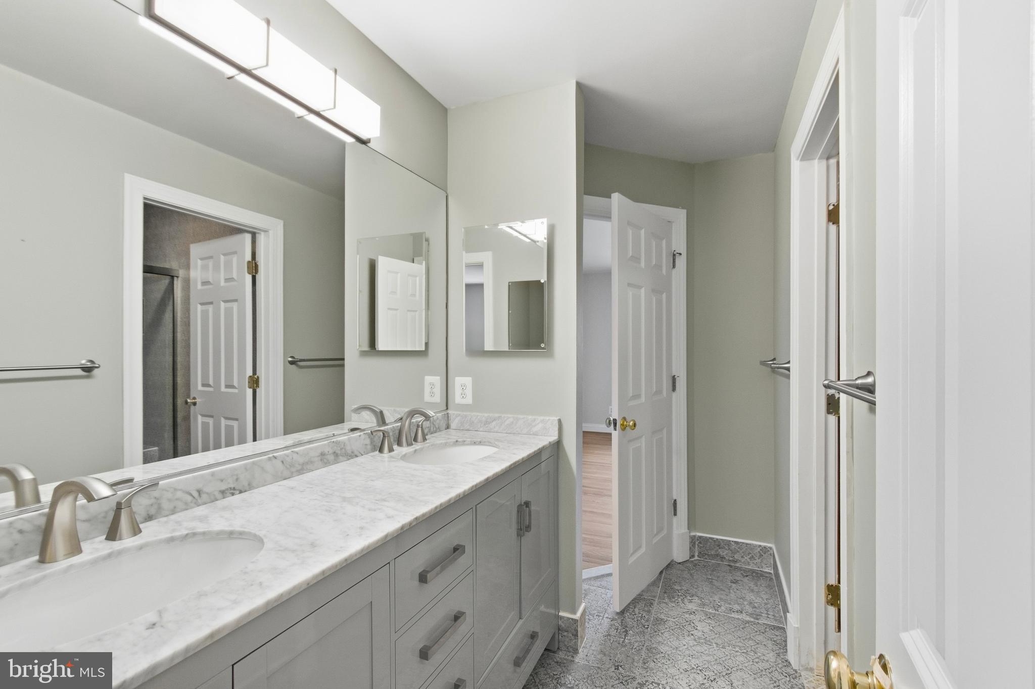 WOLFTRAP ESTATES - Residential