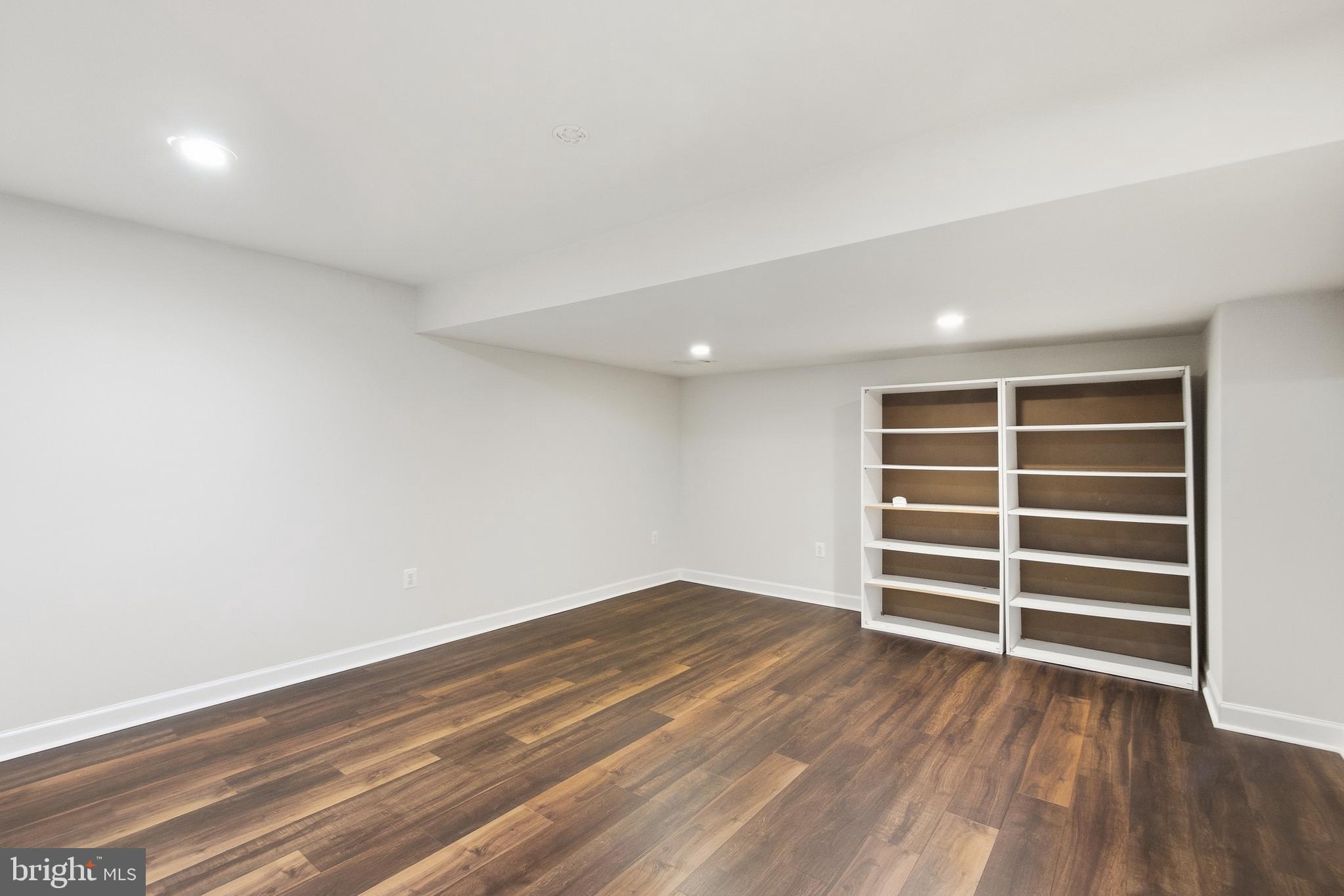 WOLFTRAP ESTATES - Residential
