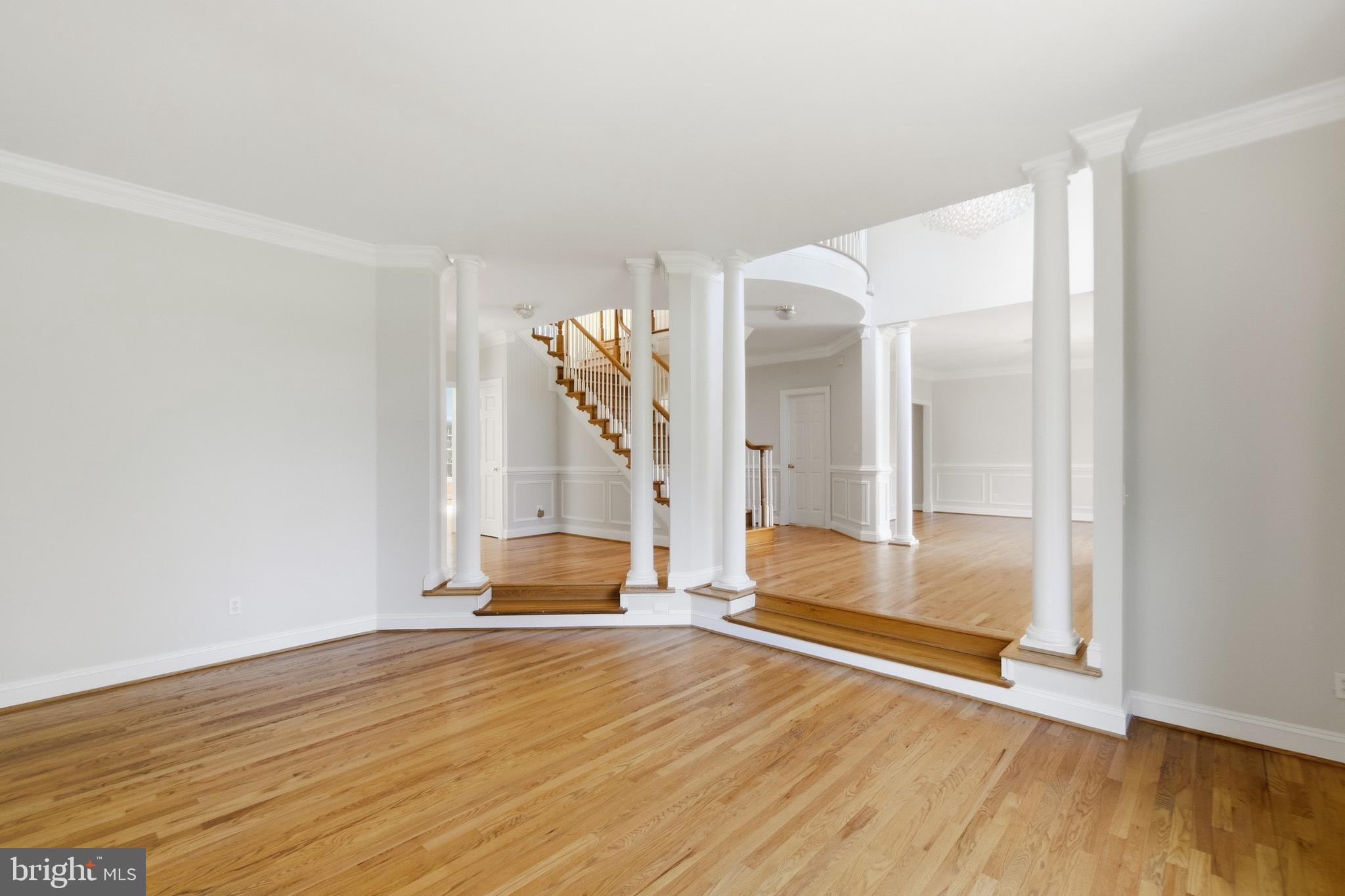 WOLFTRAP ESTATES - Residential