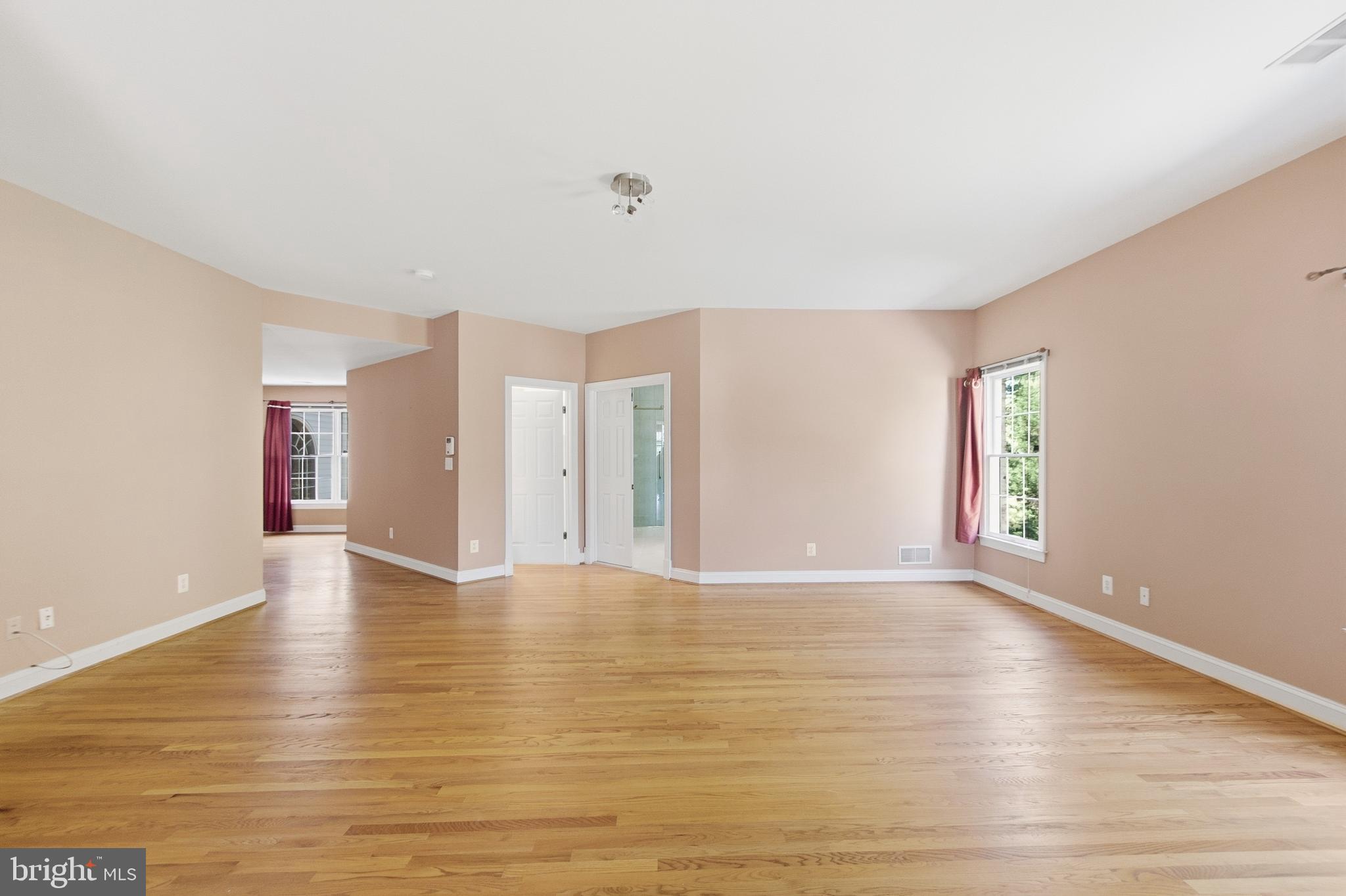 WOLFTRAP ESTATES - Residential
