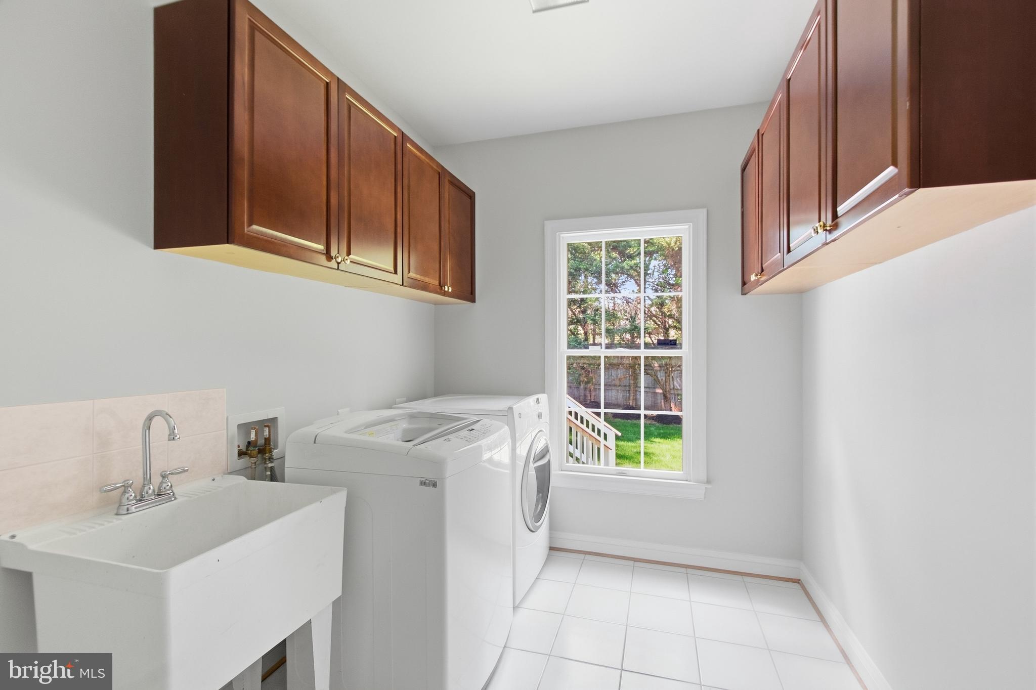WOLFTRAP ESTATES - Residential