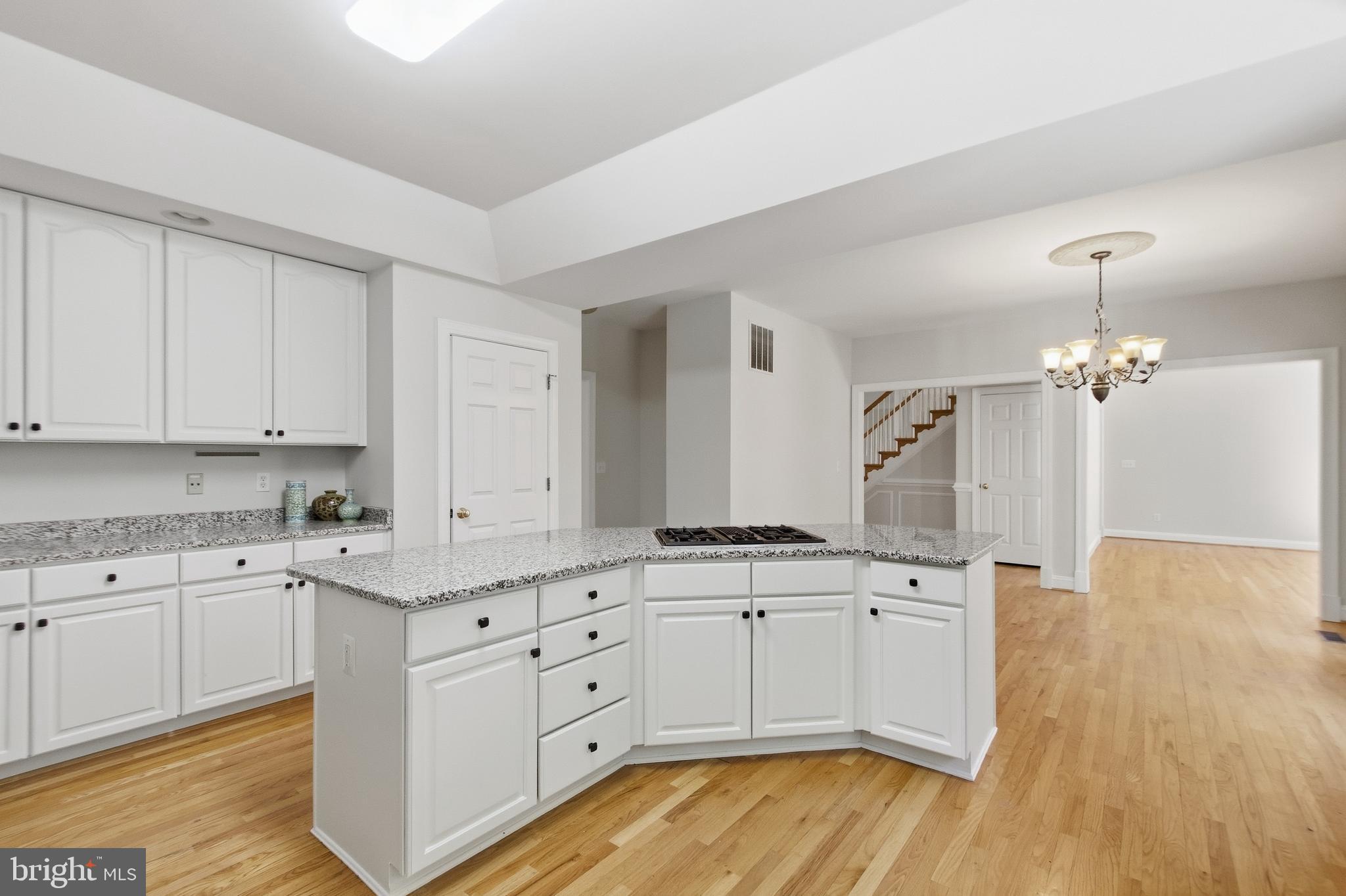 WOLFTRAP ESTATES - Residential