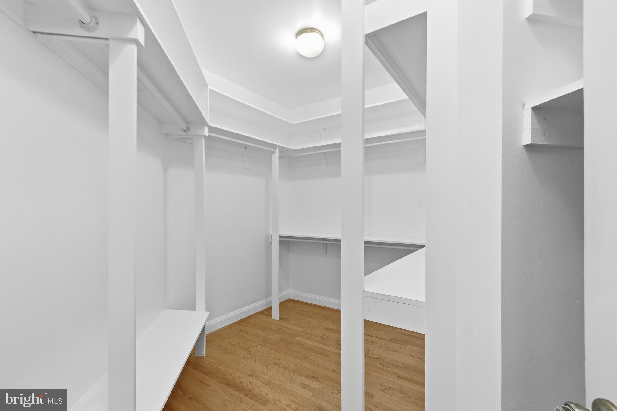 WOLFTRAP ESTATES - Residential