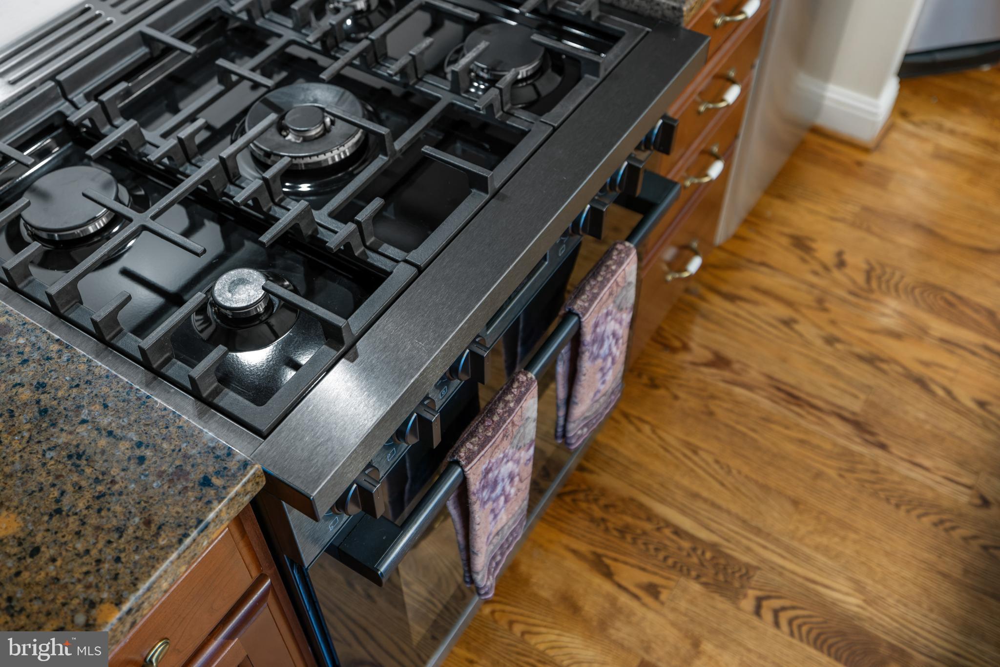 THE VILLAGE AT SMITH CREEK - Residential