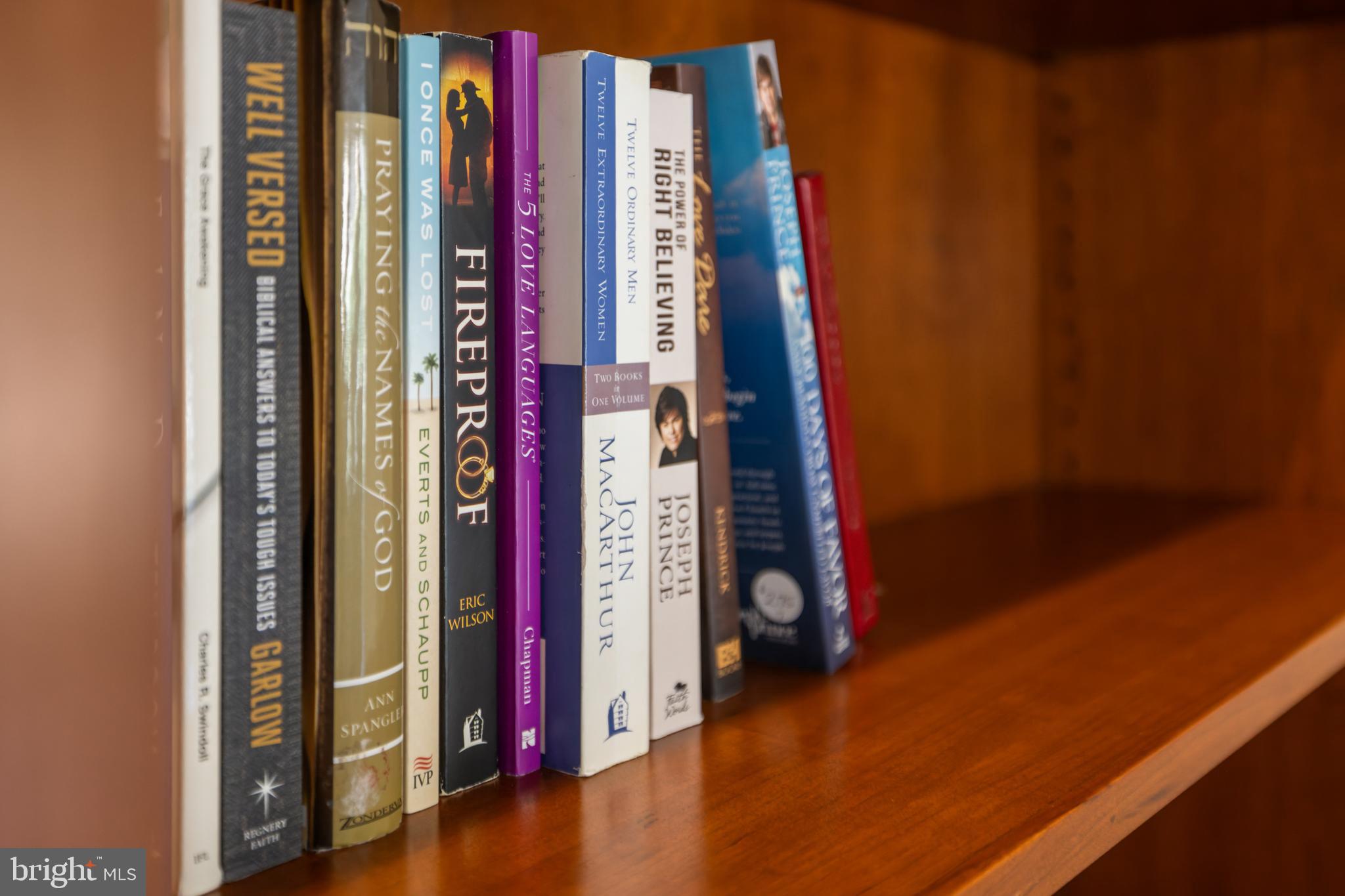 THE VILLAGE AT SMITH CREEK - Residential