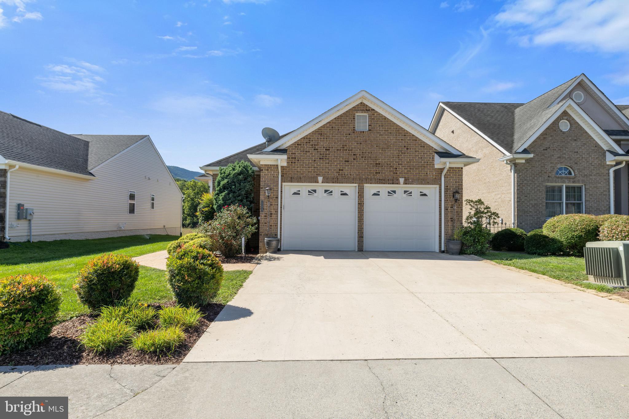 THE VILLAGE AT SMITH CREEK - Residential