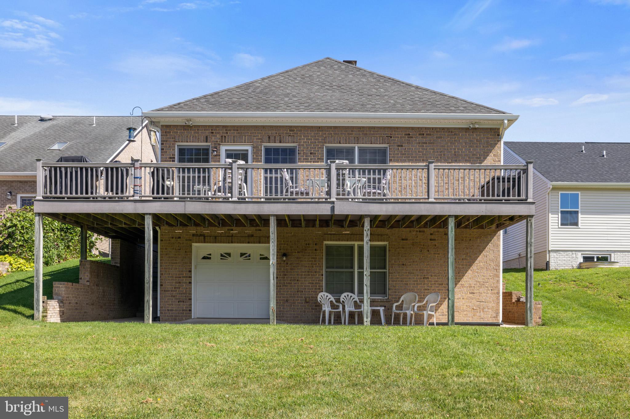 THE VILLAGE AT SMITH CREEK - Residential