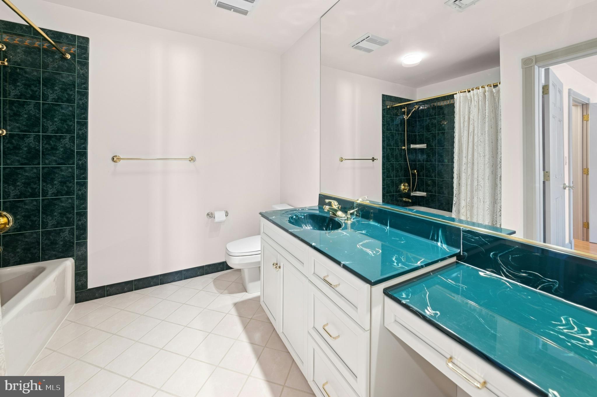 BRODHEAD MANOR - Residential