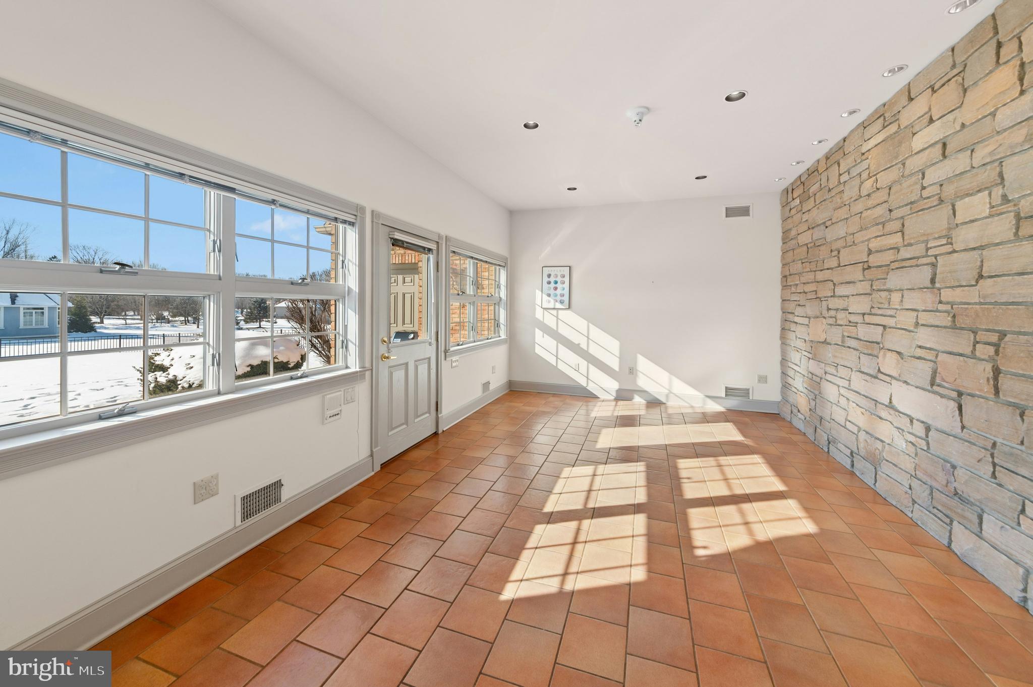 BRODHEAD MANOR - Residential