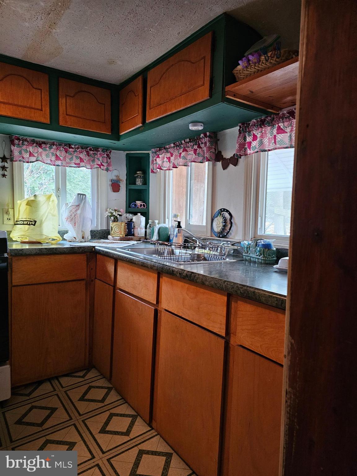 INDIAN ACRES - Residential