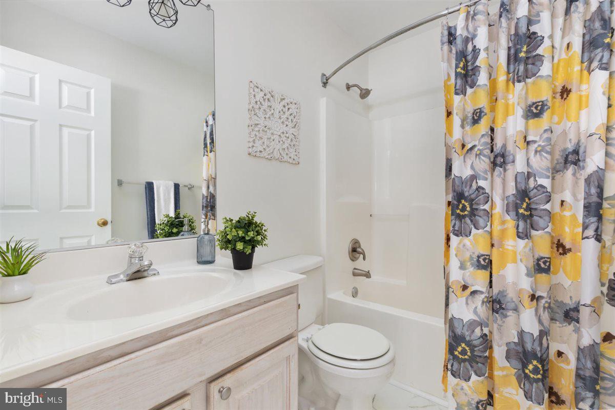 HIGHLANDS OF WARRENTON PHASE 2 - Residential