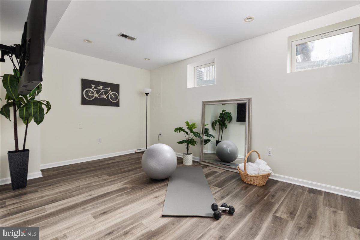 HIGHLANDS OF WARRENTON PHASE 2 - Residential