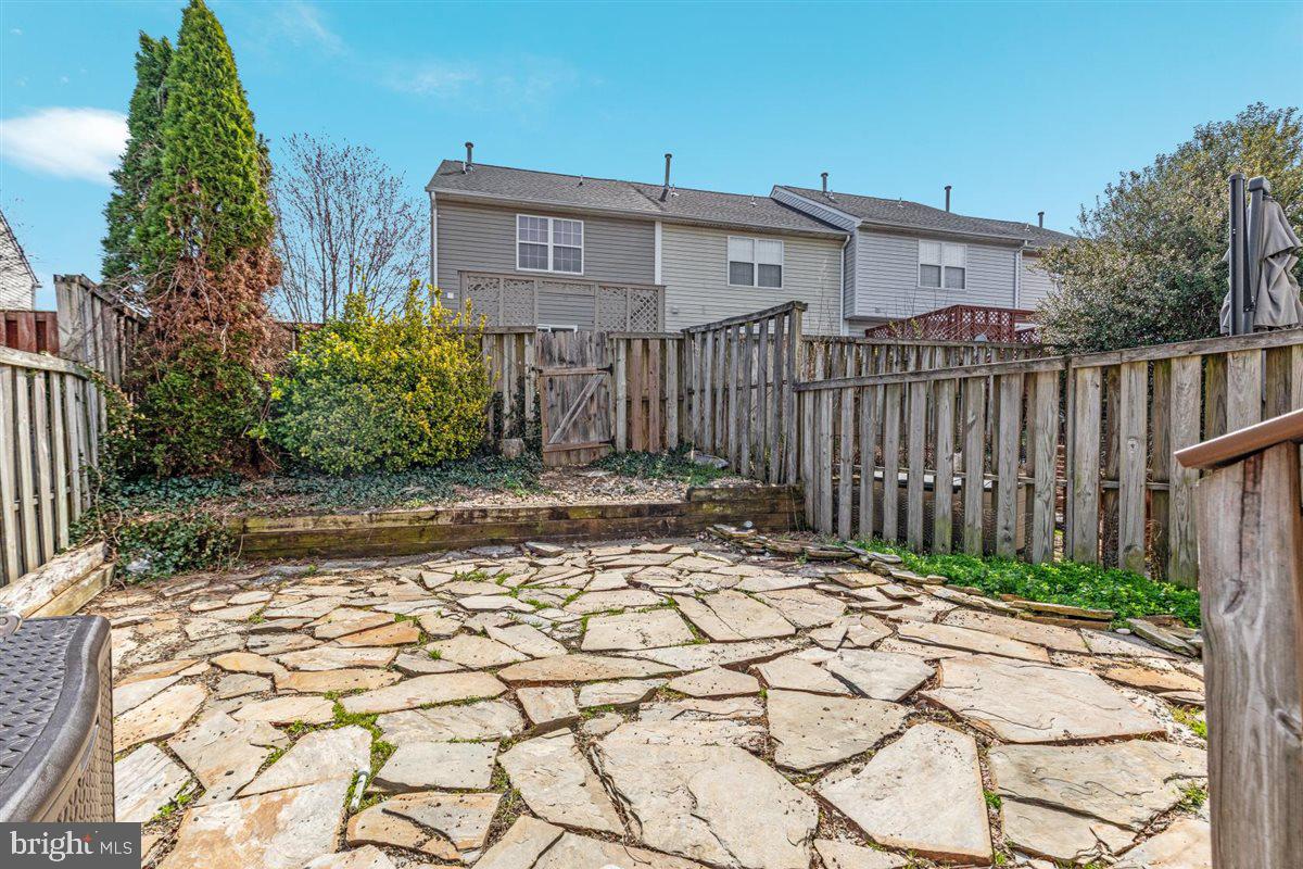 HIGHLANDS OF WARRENTON PHASE 2 - Residential