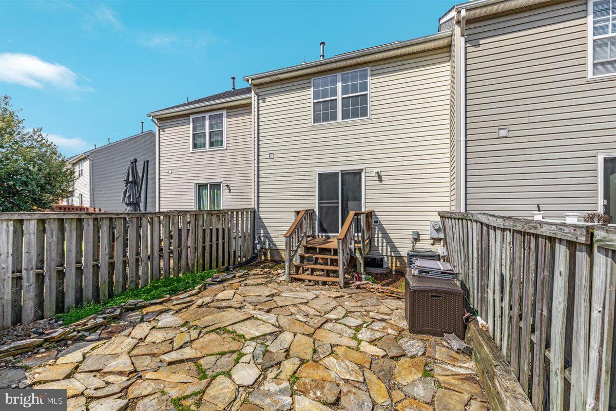 HIGHLANDS OF WARRENTON PHASE 2 - Residential