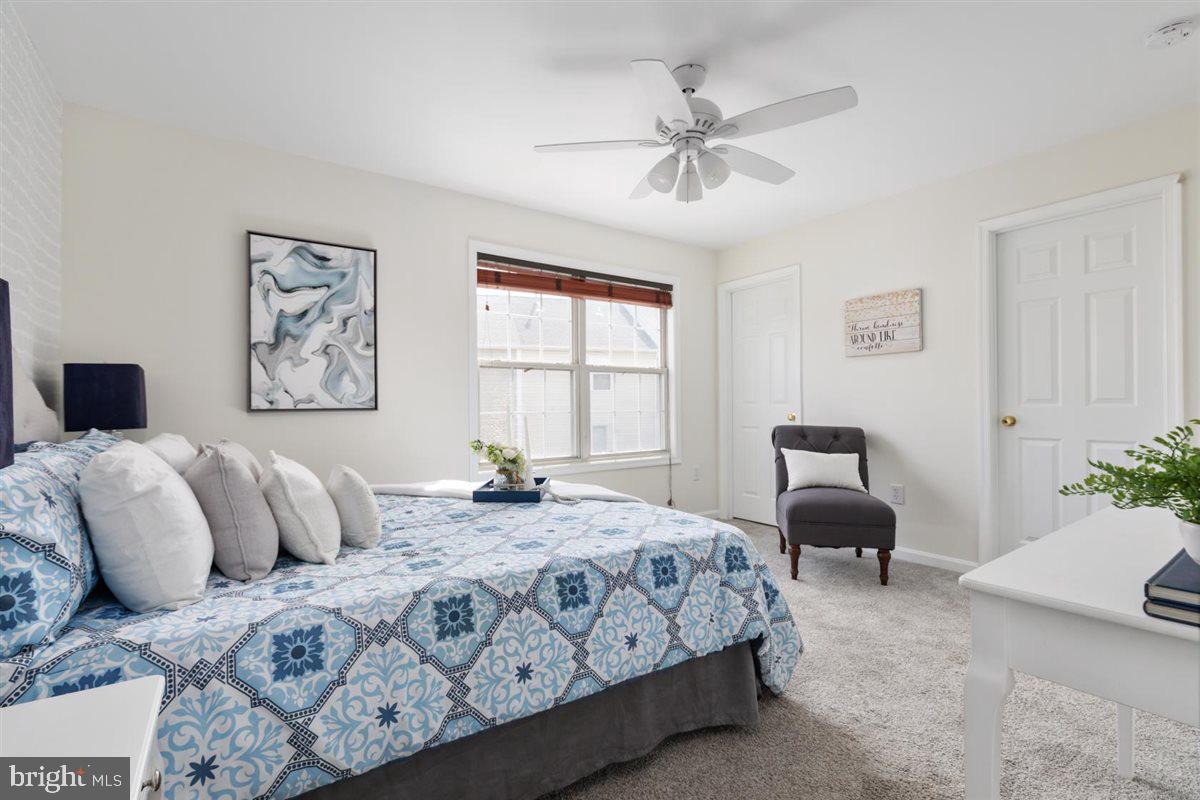 HIGHLANDS OF WARRENTON PHASE 2 - Residential