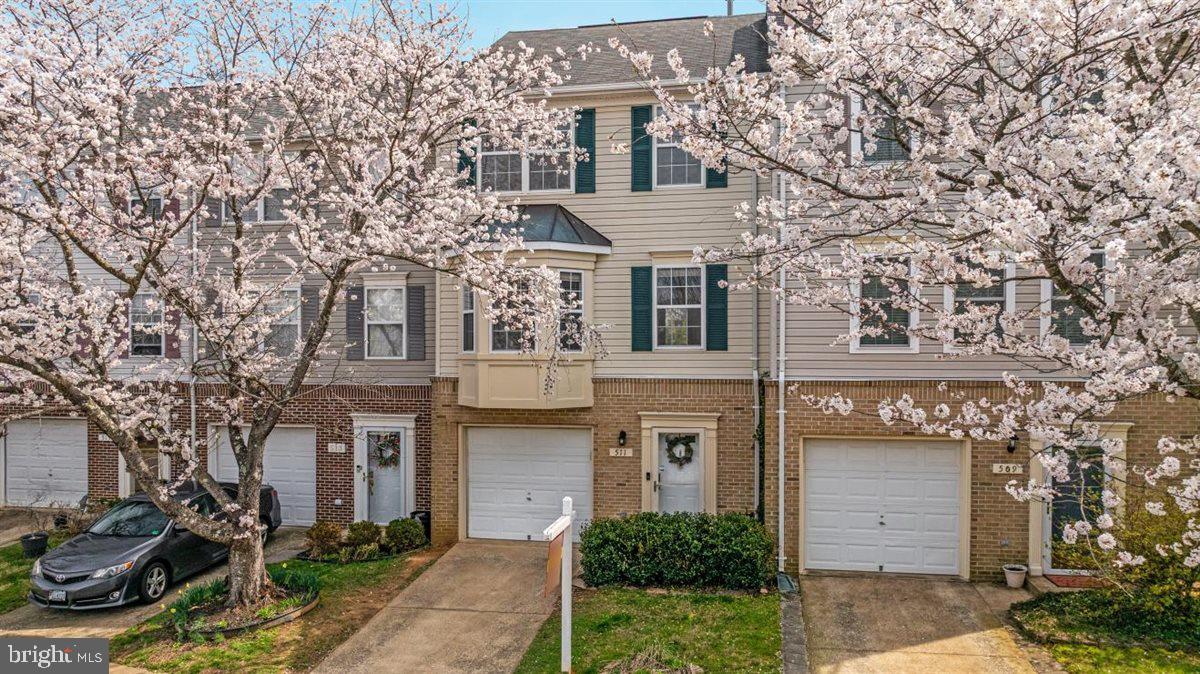 HIGHLANDS OF WARRENTON PHASE 2 - Residential