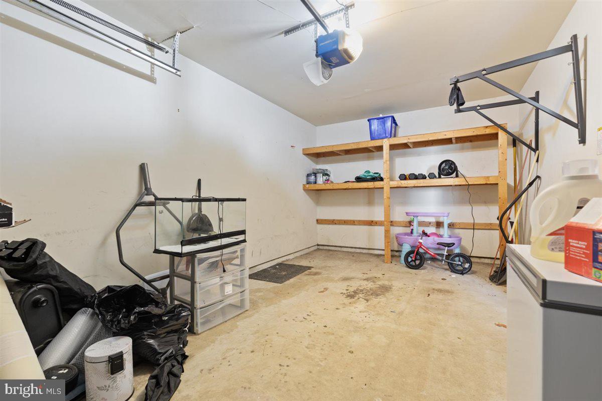 HIGHLANDS OF WARRENTON PHASE 2 - Residential