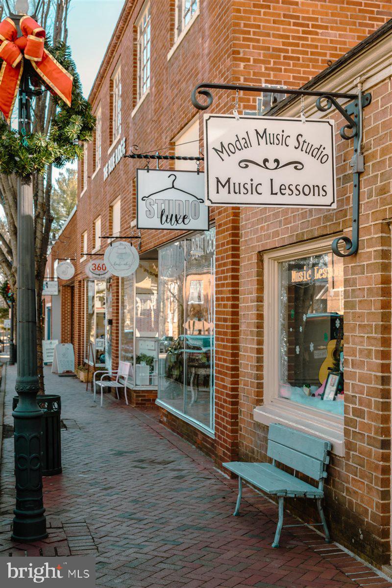 HIGHLANDS OF WARRENTON PHASE 2 - Residential