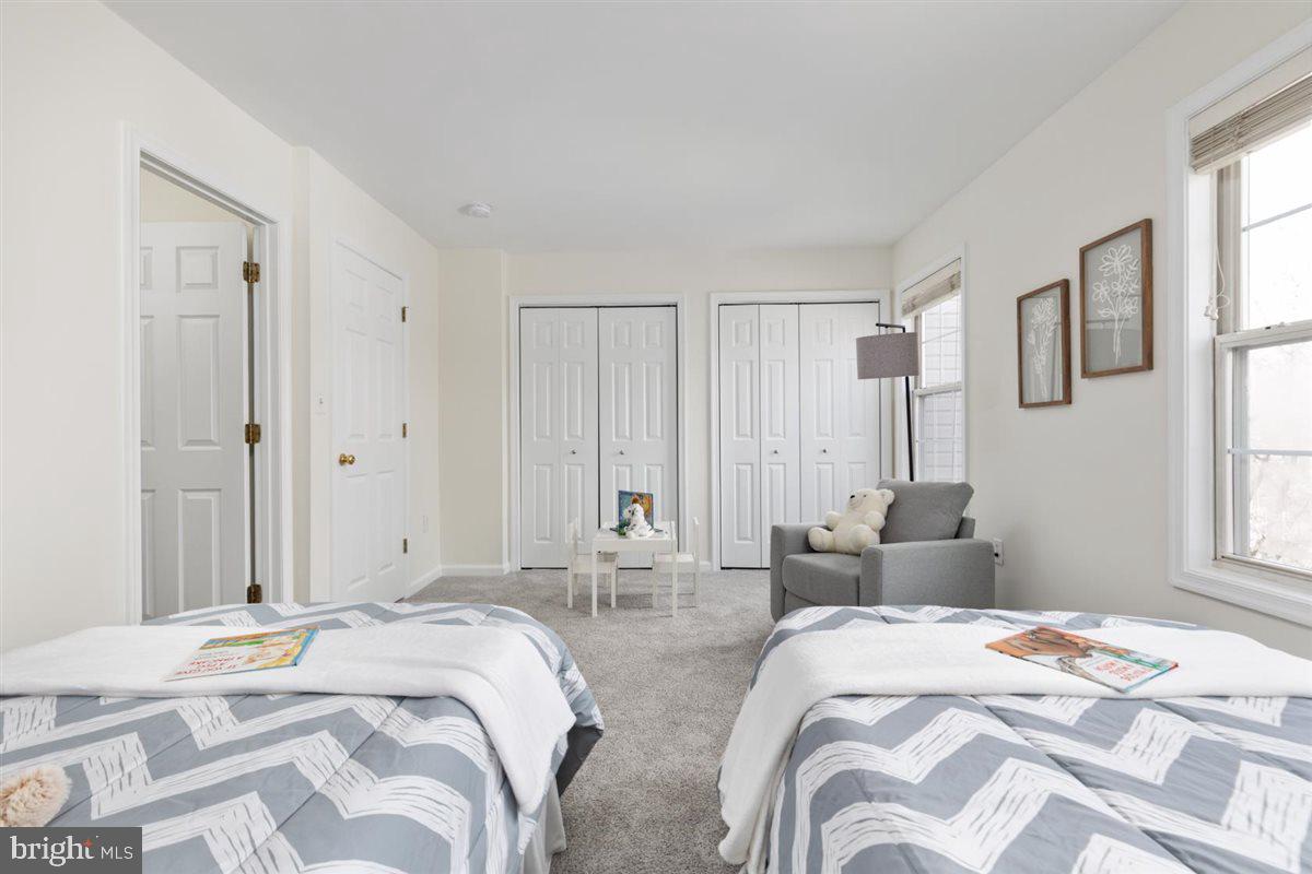 HIGHLANDS OF WARRENTON PHASE 2 - Residential