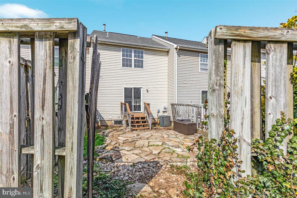 HIGHLANDS OF WARRENTON PHASE 2 - Residential