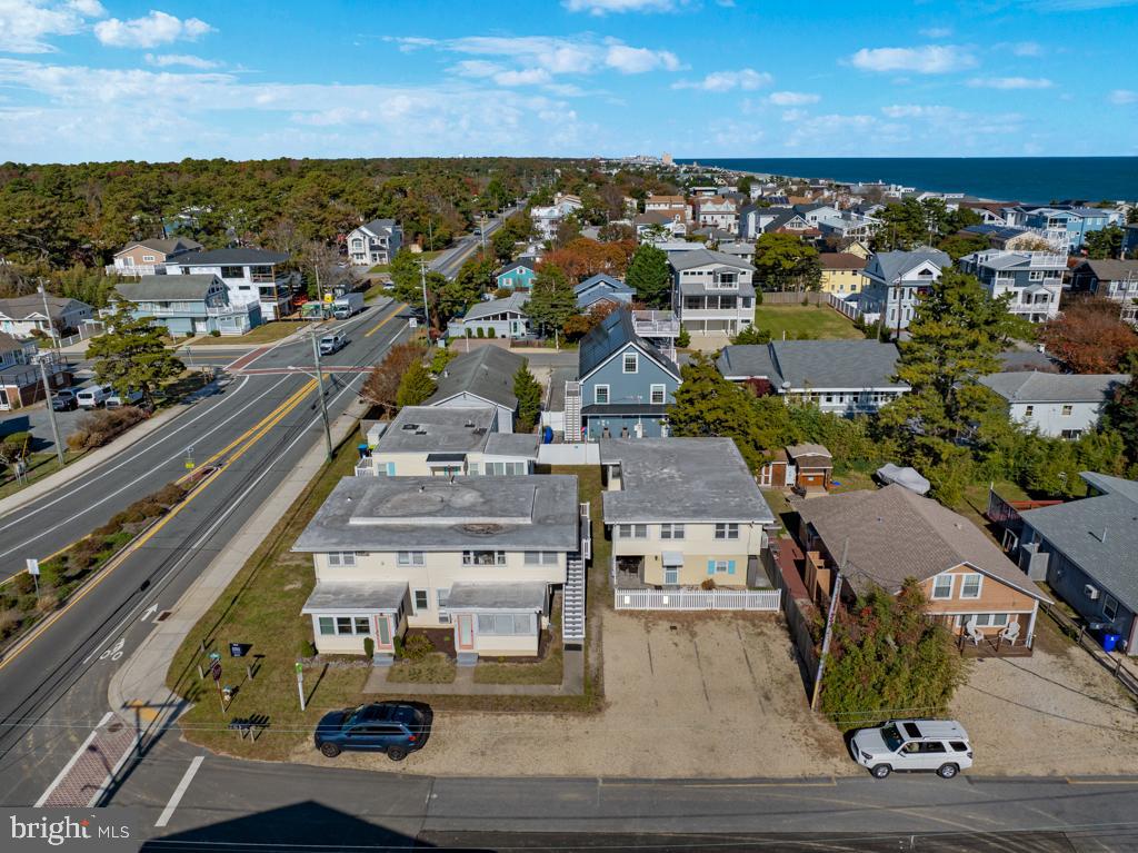 21 HOUSTON STREET 10