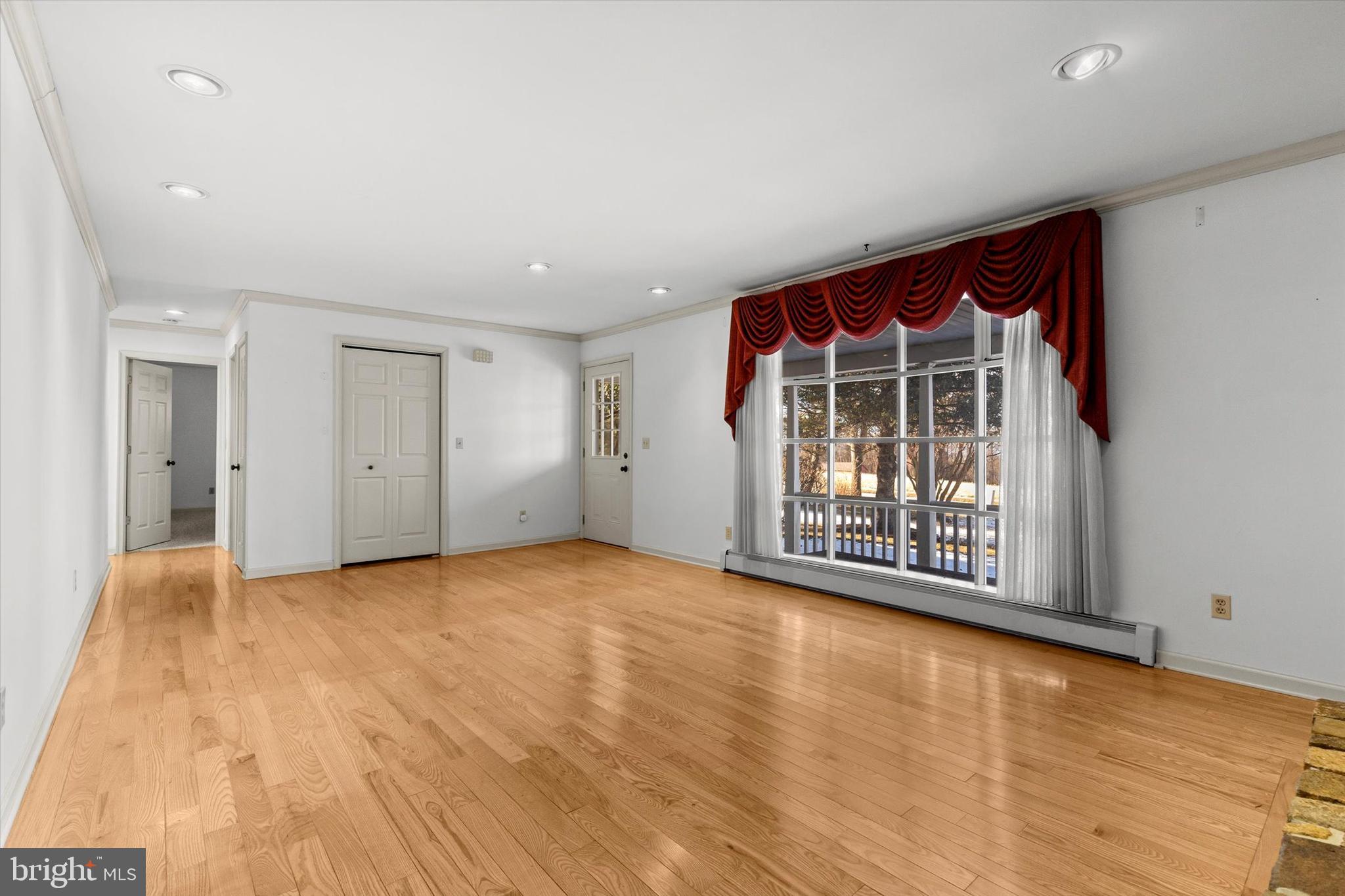 DILLSBURG - Residential