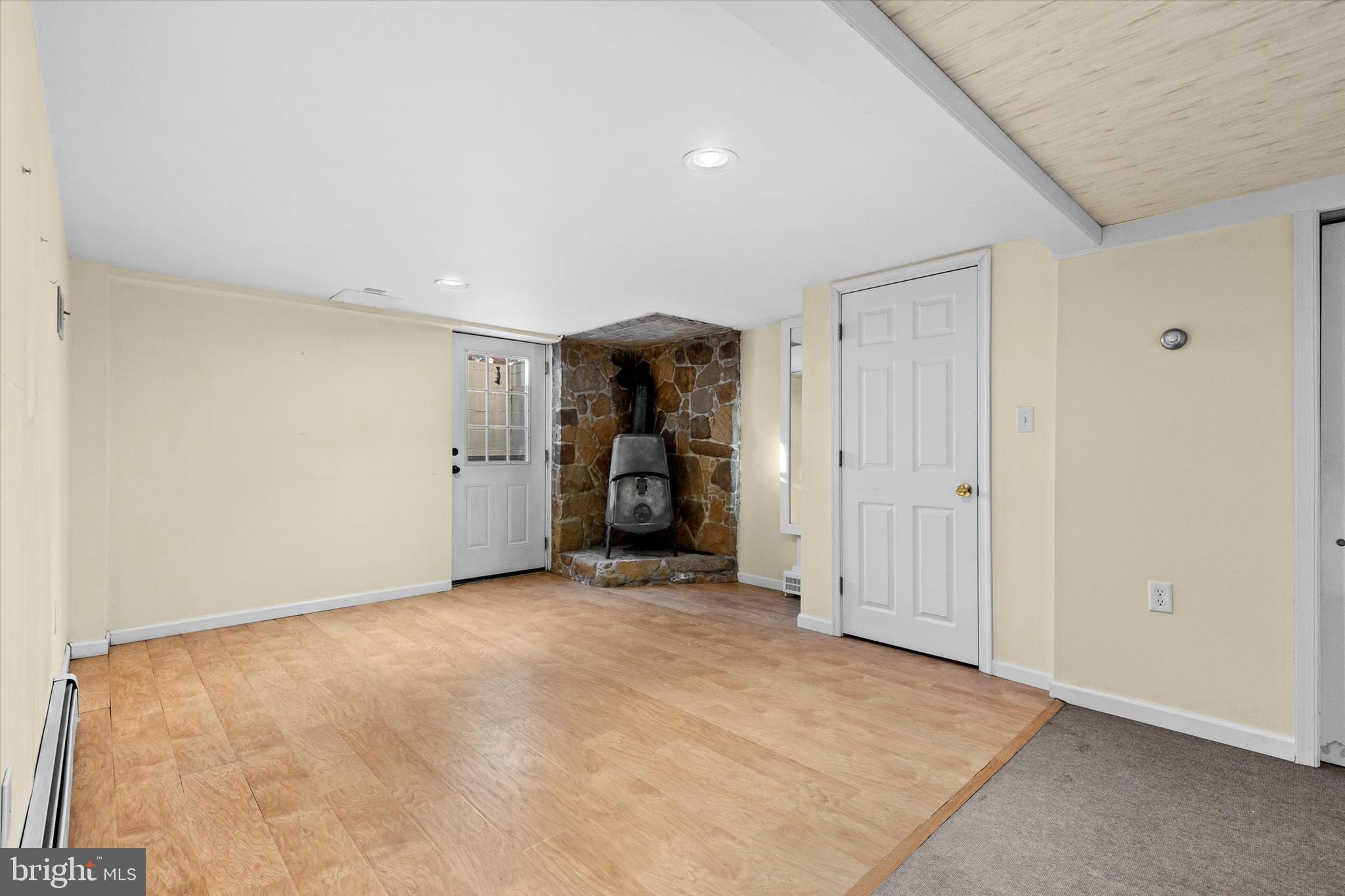 DILLSBURG - Residential