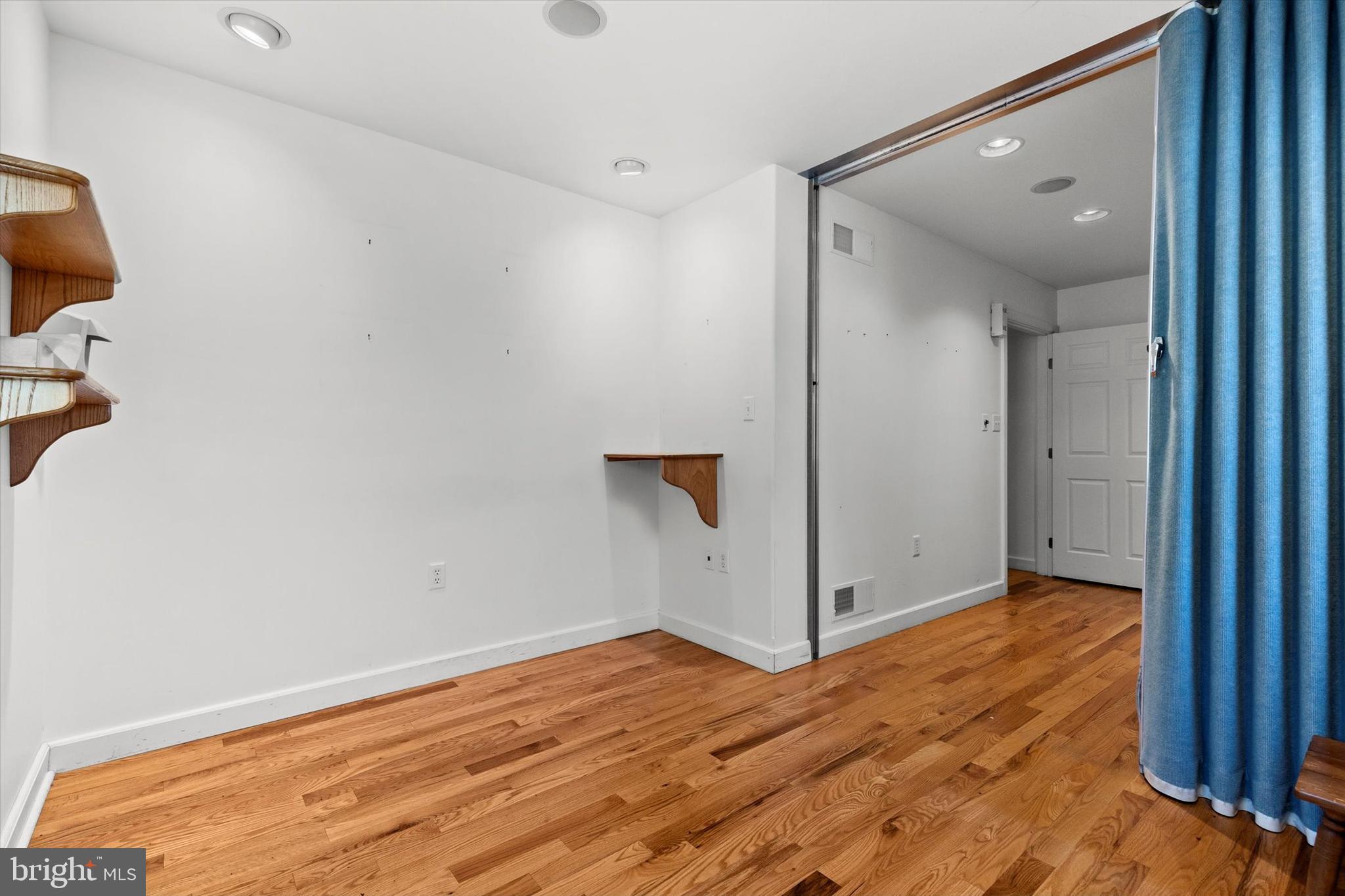 DILLSBURG - Residential