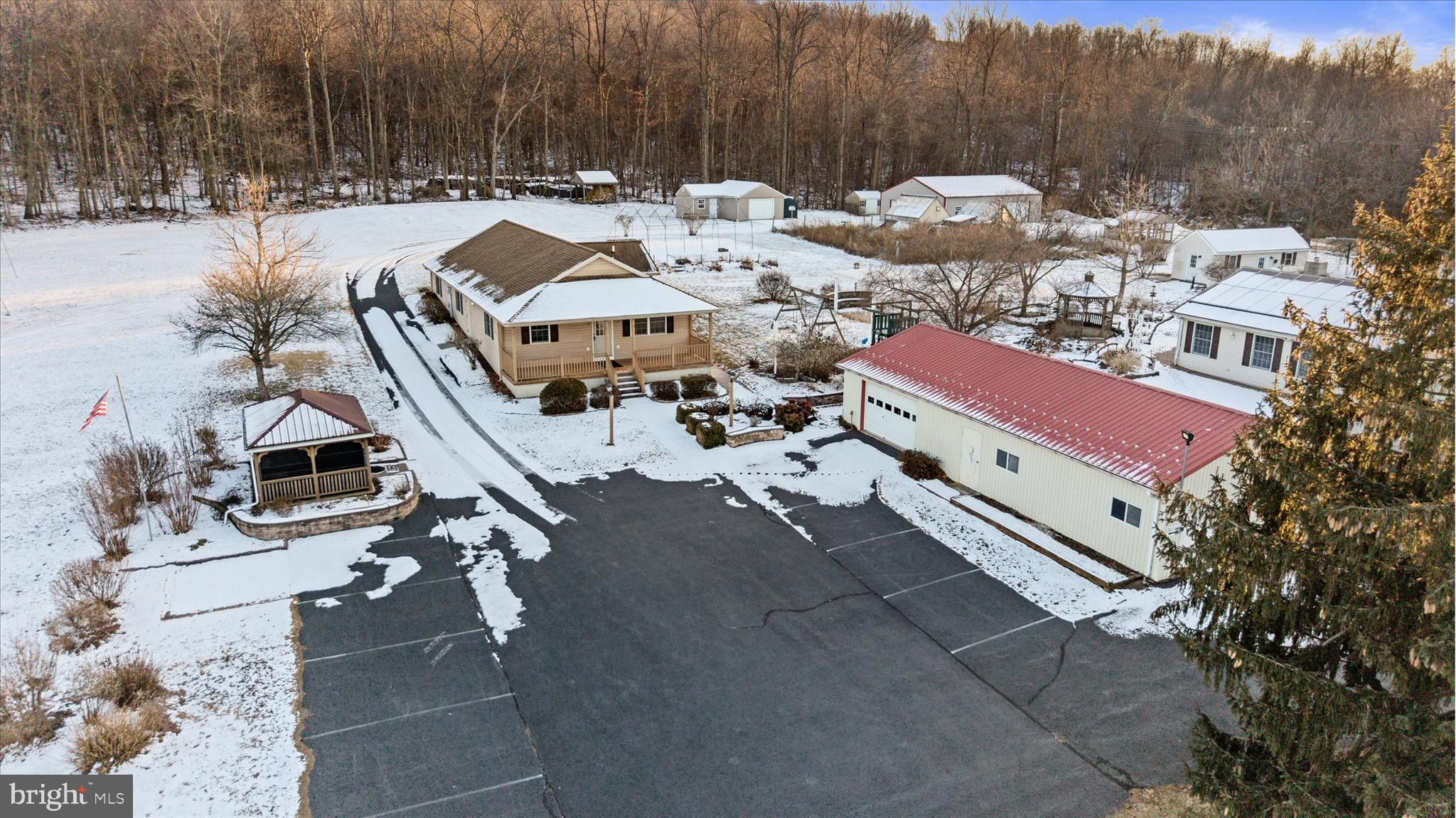 DILLSBURG - Residential