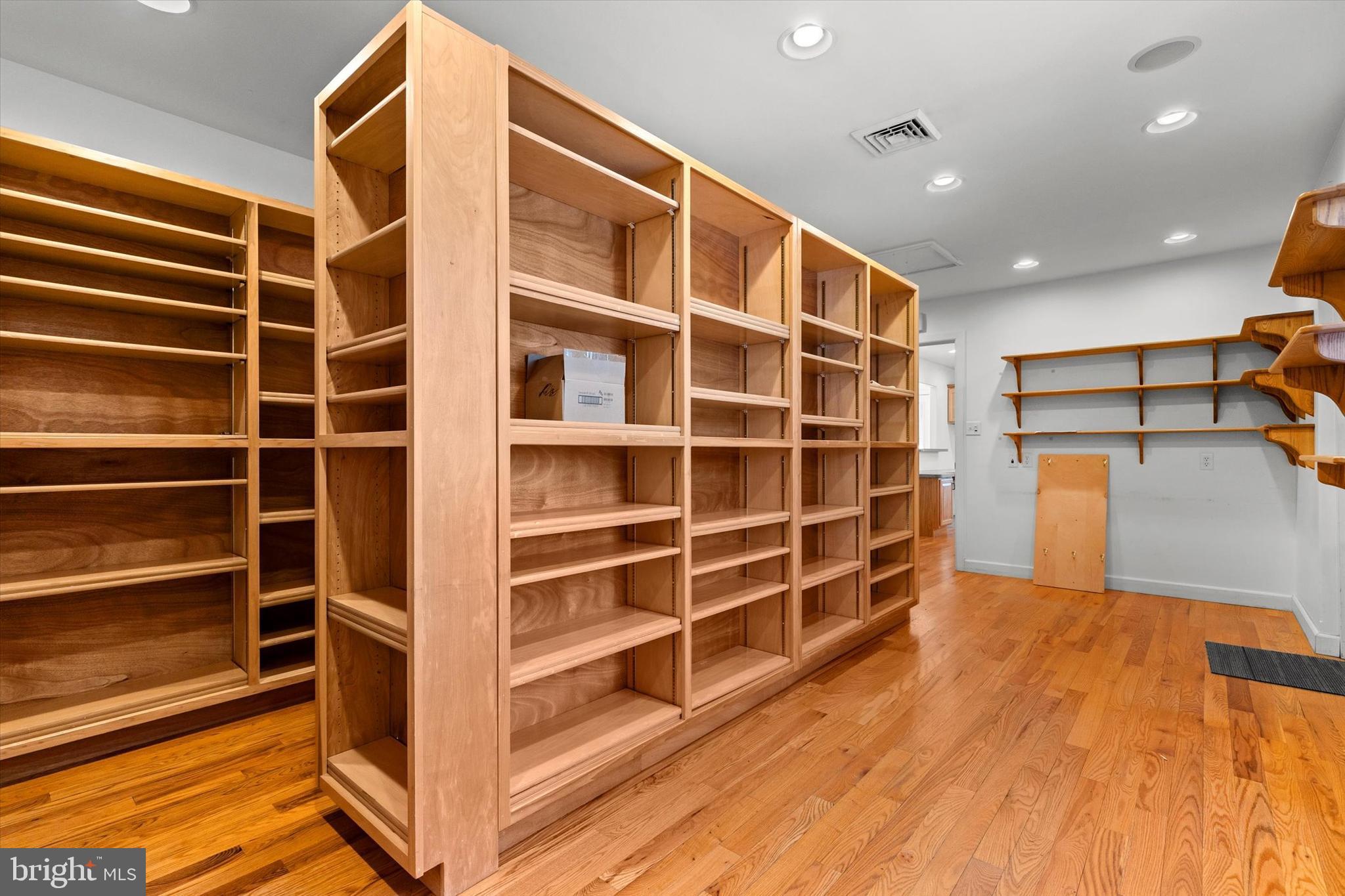 DILLSBURG - Residential