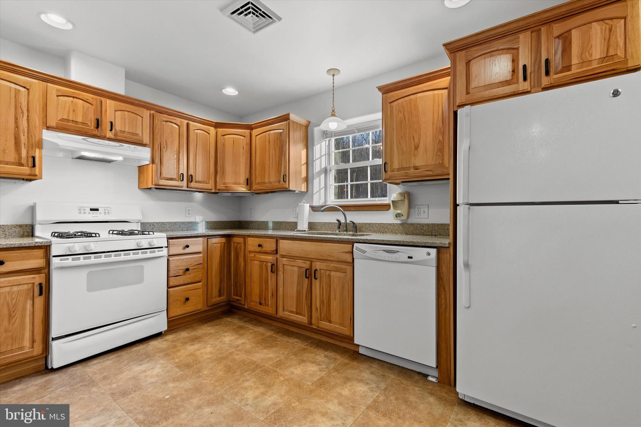 DILLSBURG - Residential