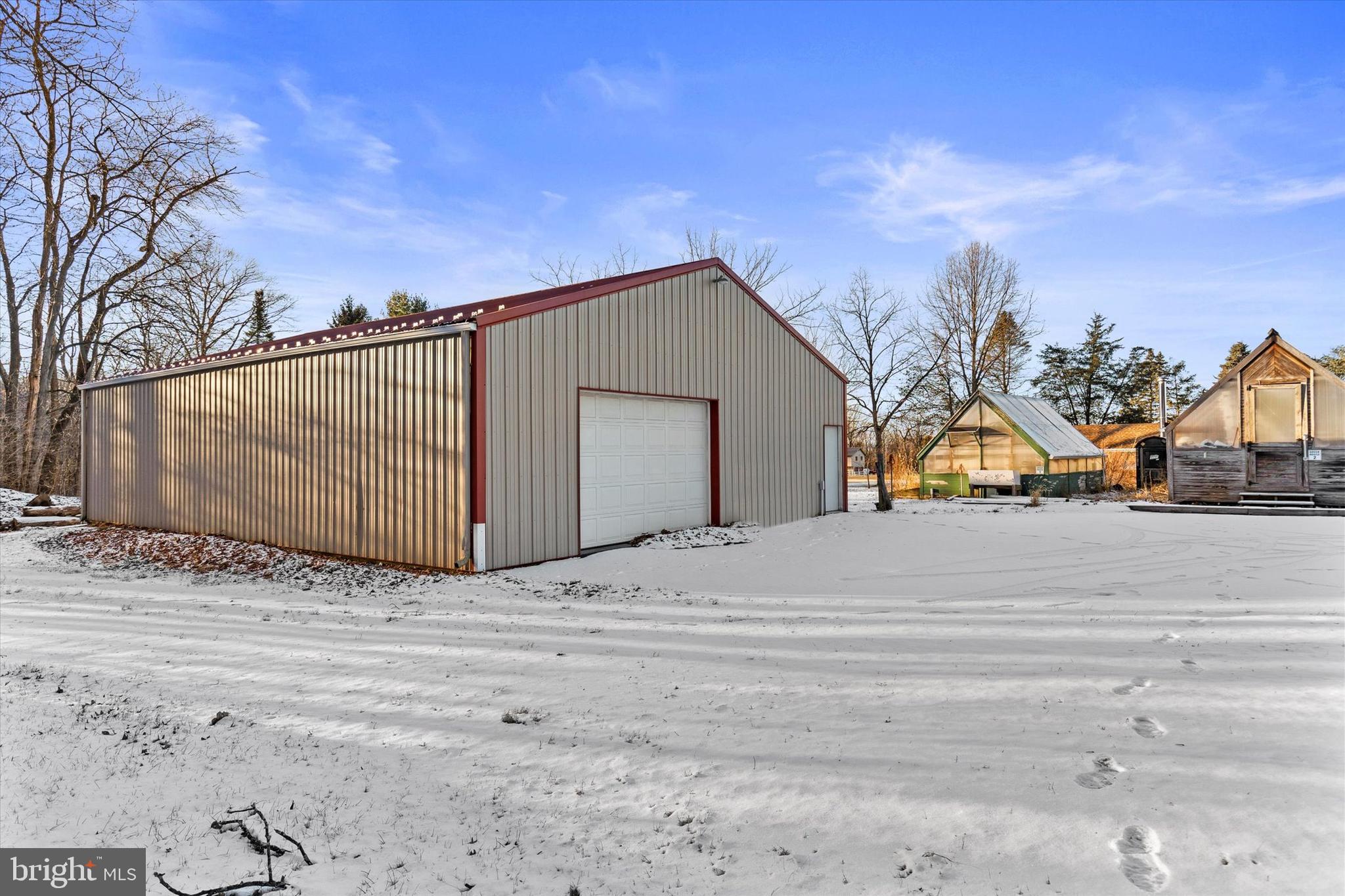 DILLSBURG - Residential