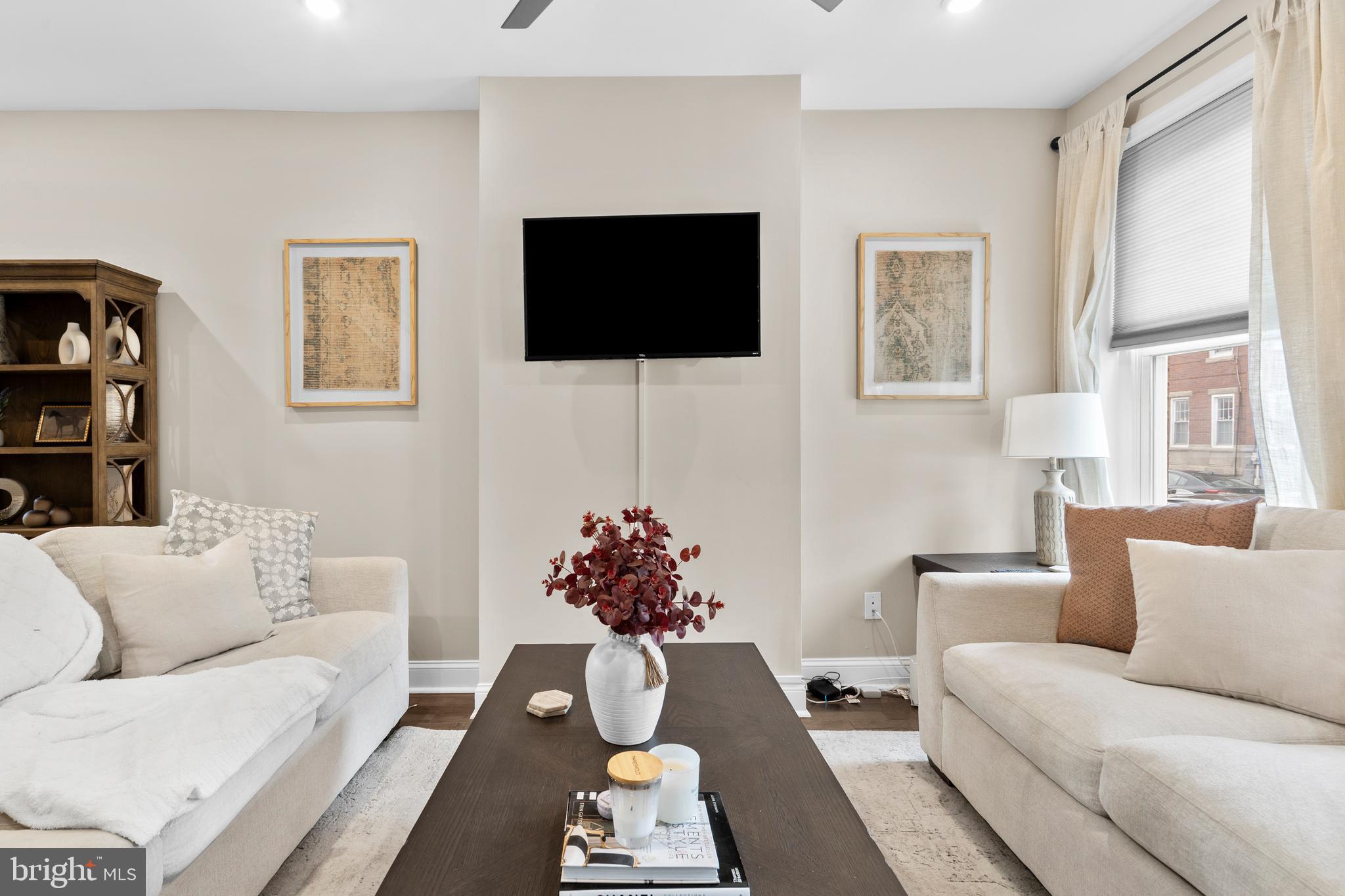 PORT RICHMOND - Residential