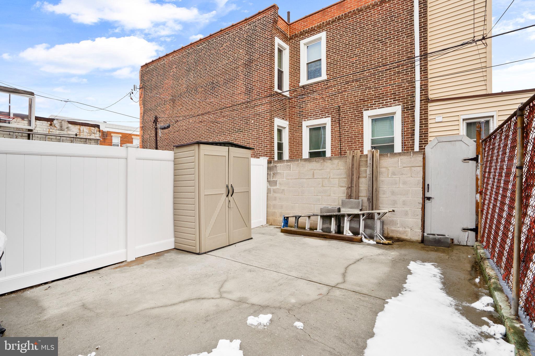 PORT RICHMOND - Residential