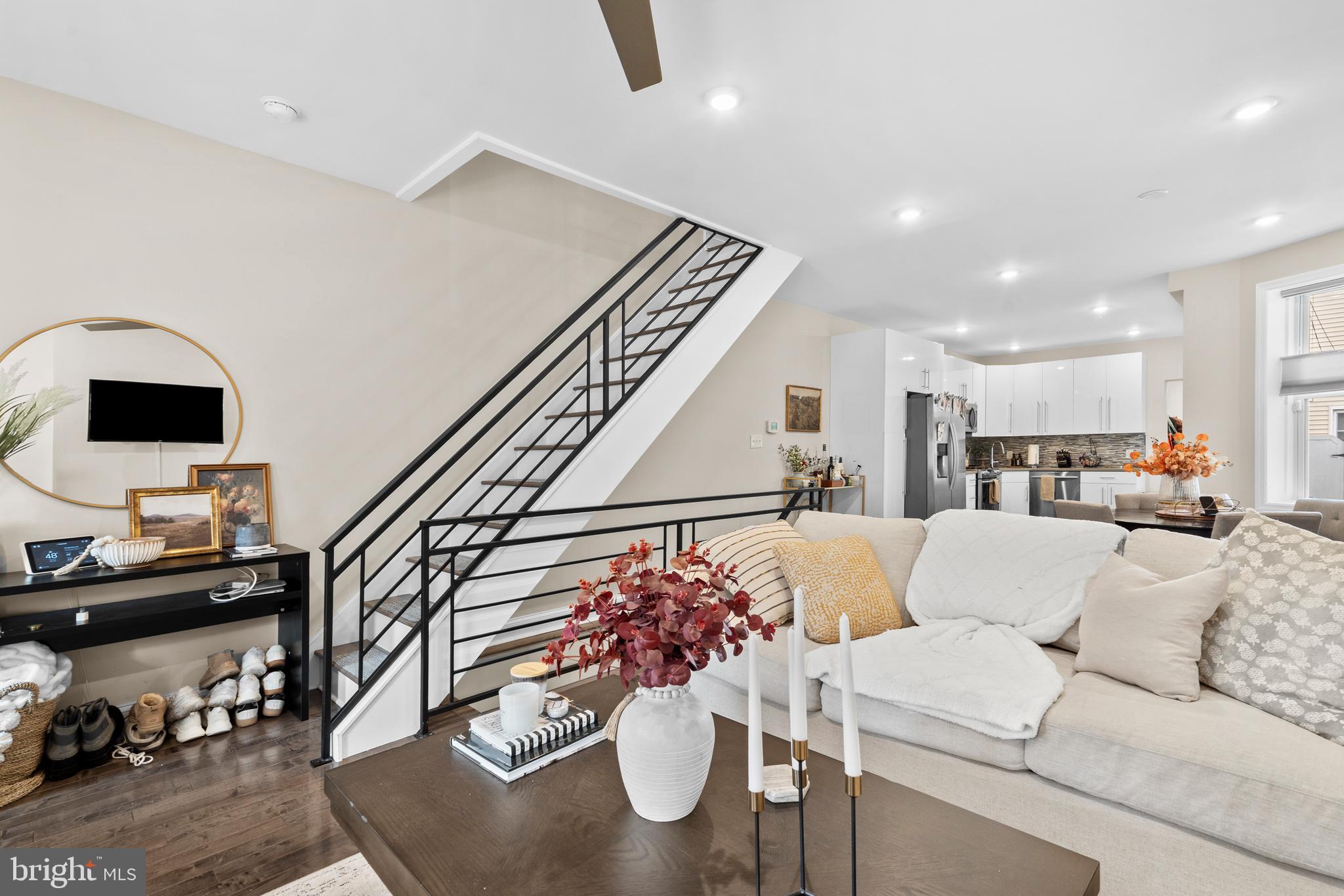 PORT RICHMOND - Residential