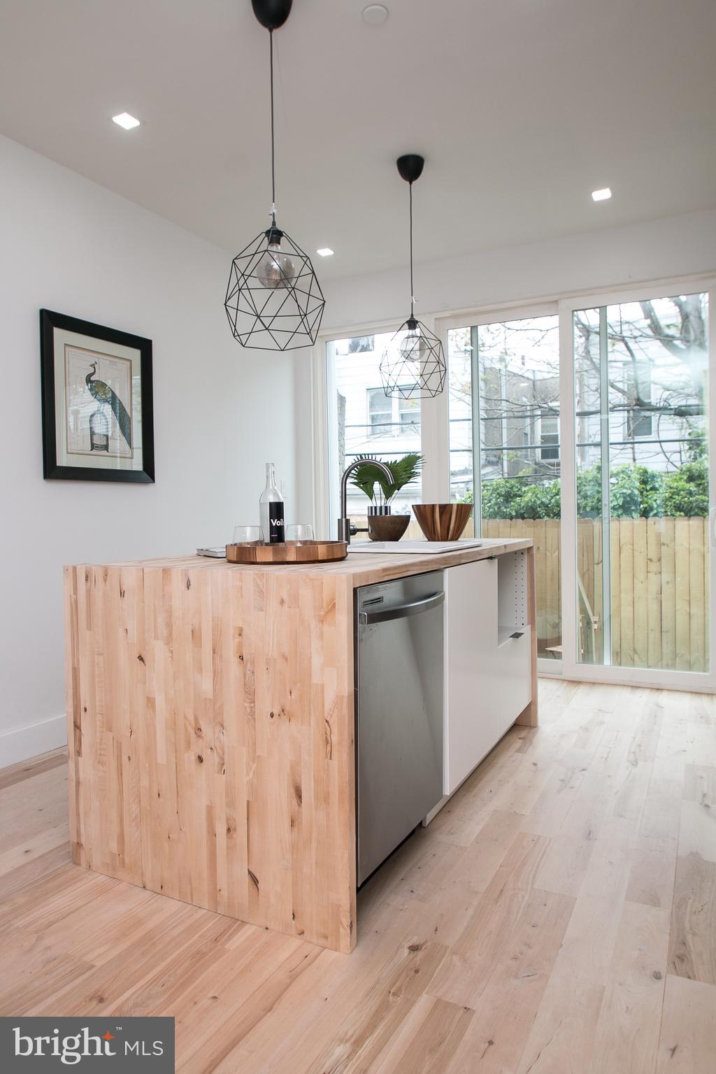 GRAYS FERRY - Residential Lease