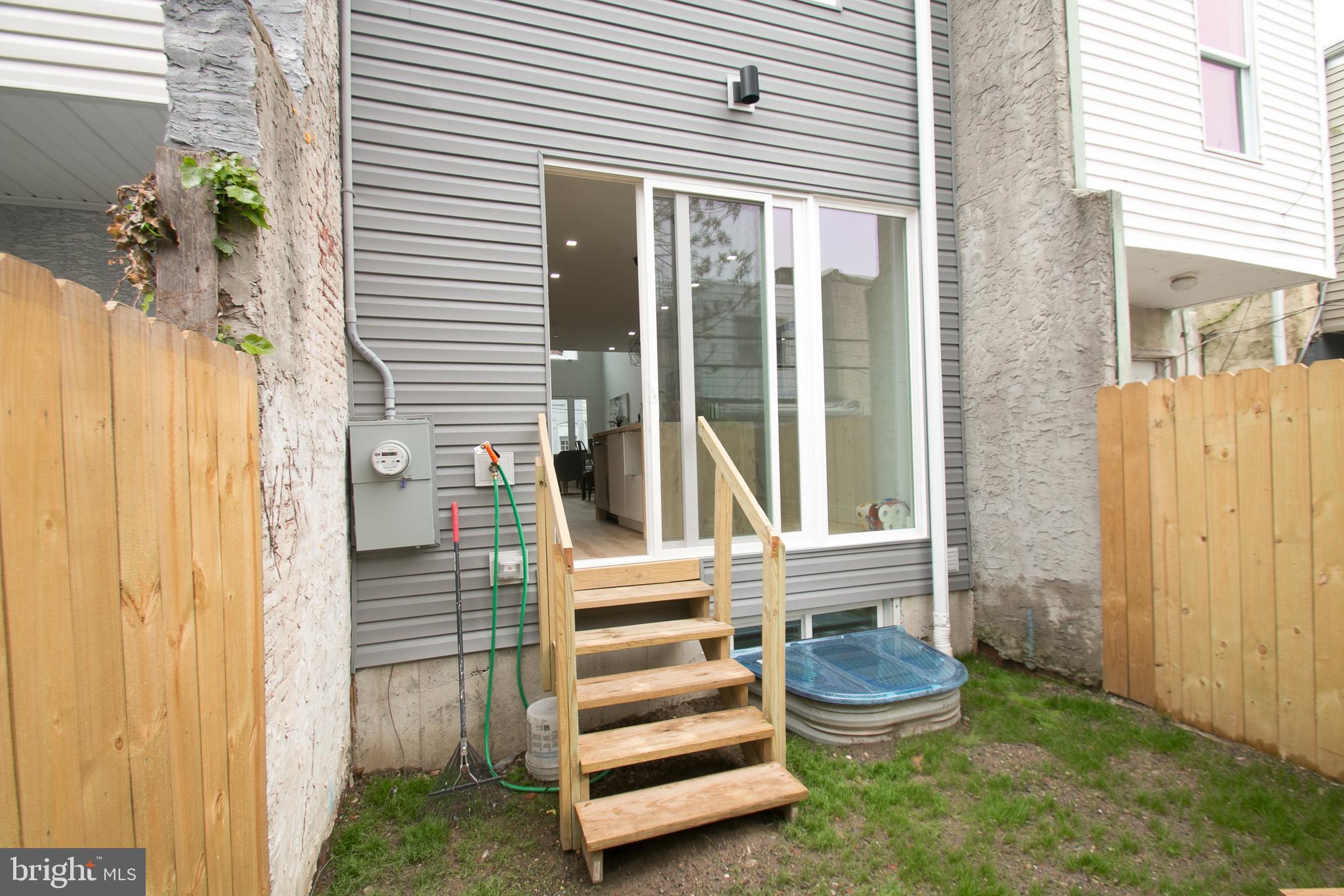 GRAYS FERRY - Residential Lease