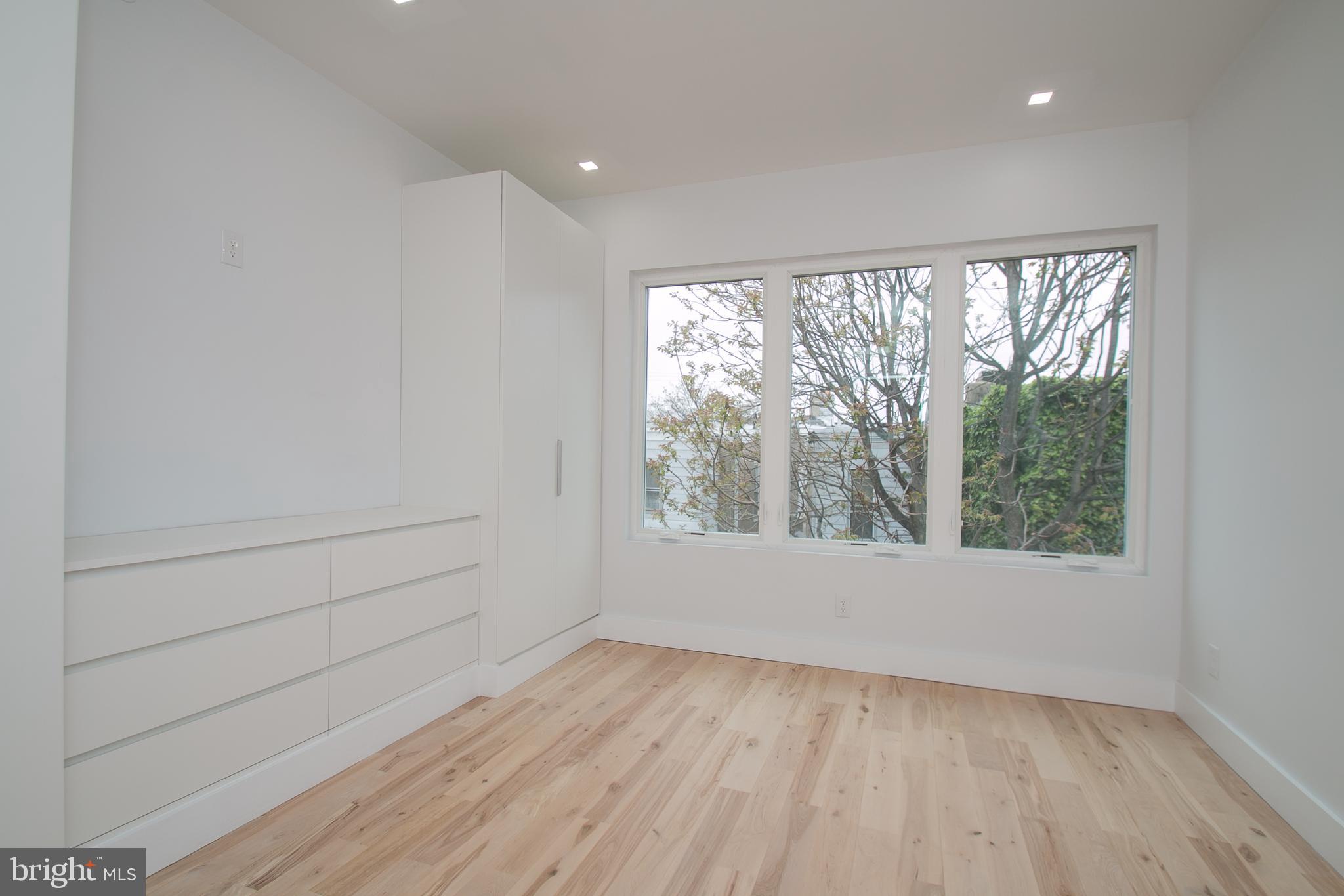 GRAYS FERRY - Residential Lease