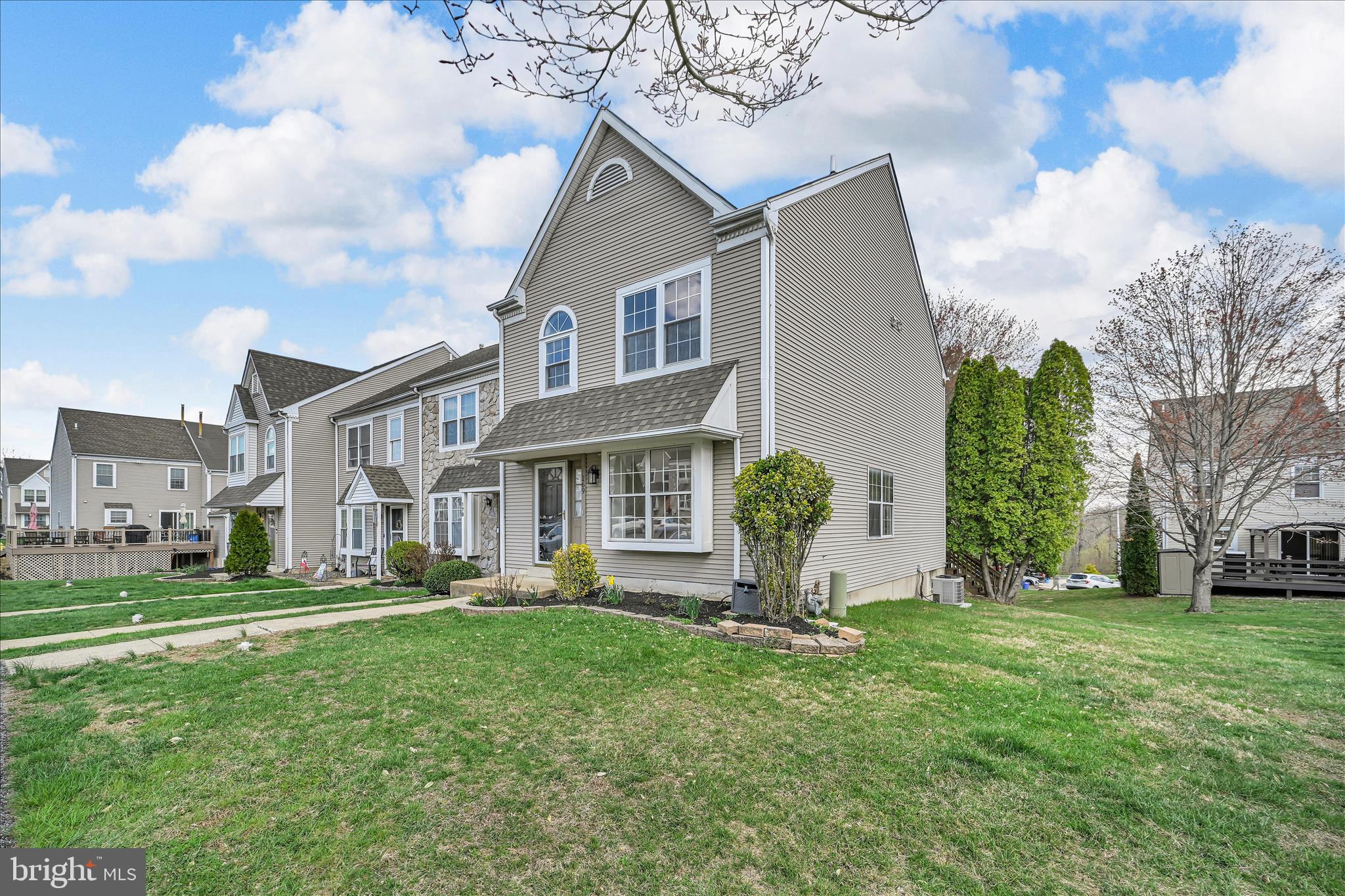 BRIDGEWATER - Residential