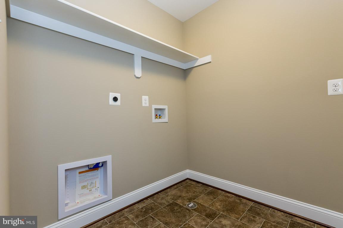 CANTERLEIGH - Residential